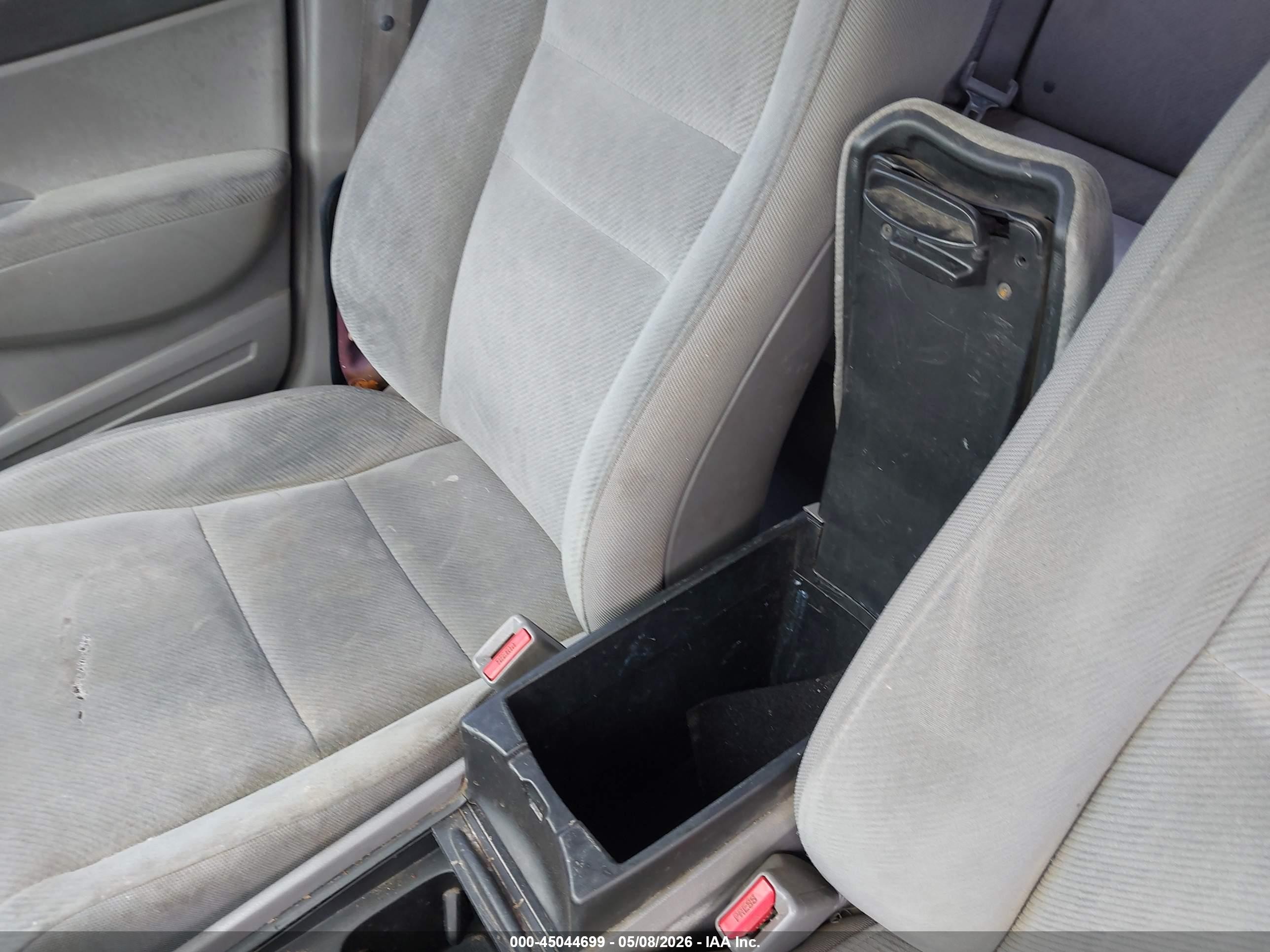 2011 Honda Civic Lx Серебряный vin: 2HGFA1F54BH514773