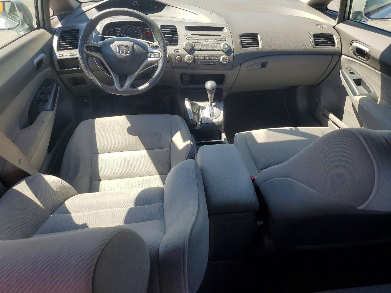 2010 Honda Civic Lx Серебряный vin: 2HGFA1F55AH501318