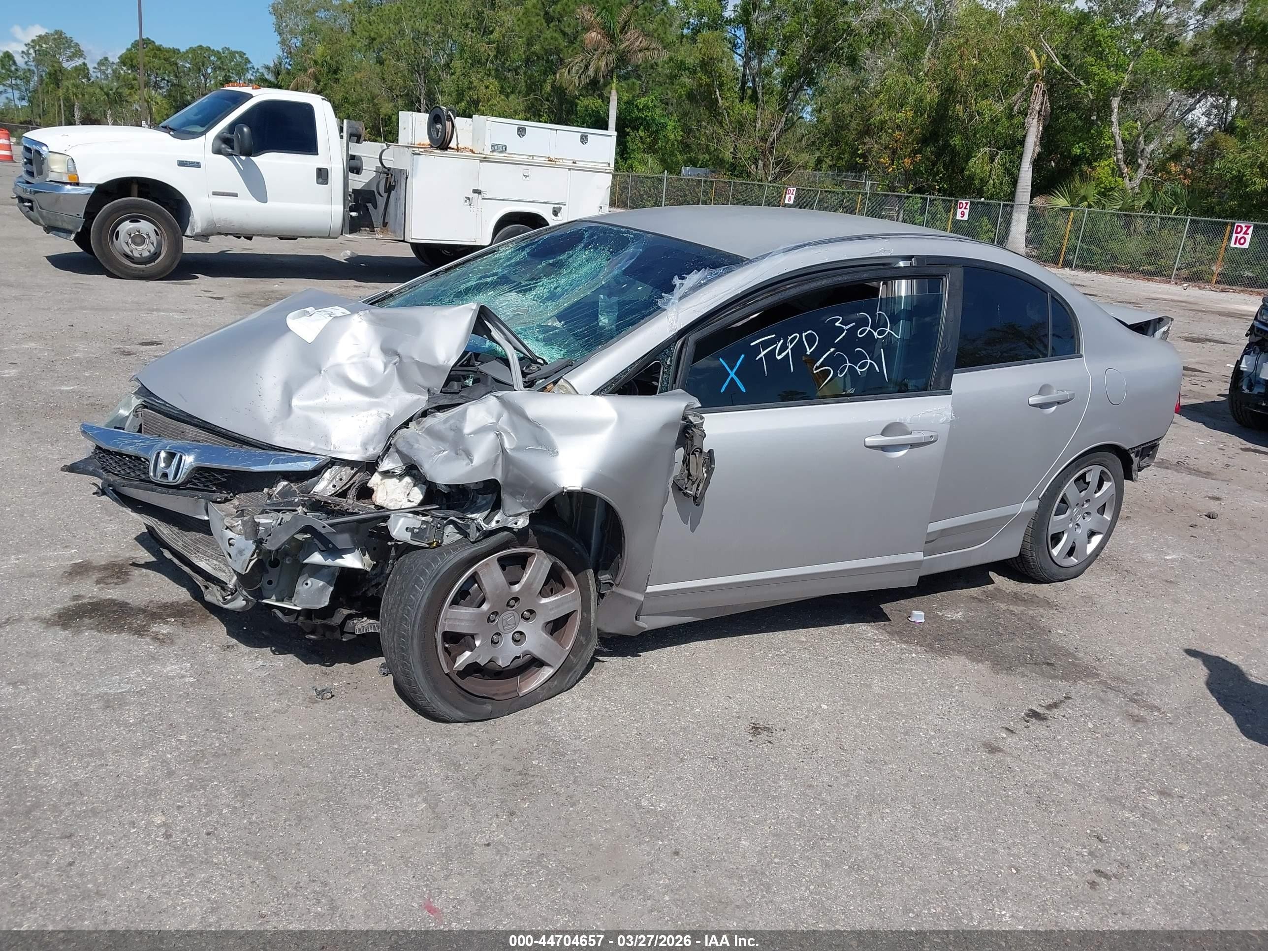 2010 Honda Civic Lx Silver vin: 2HGFA1F55AH515221