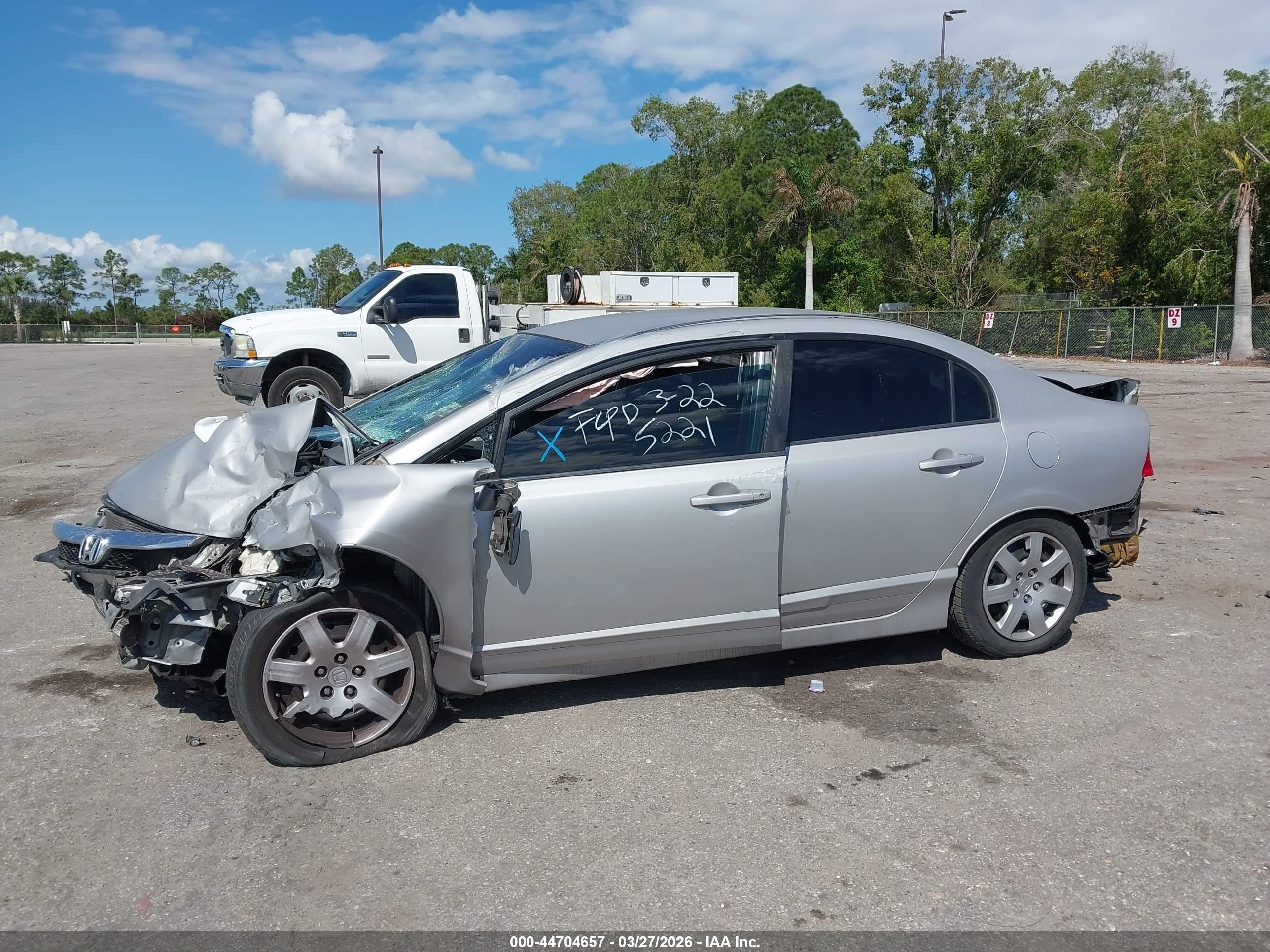 2010 Honda Civic Lx Silver vin: 2HGFA1F55AH515221