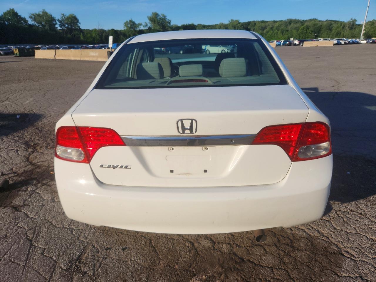 2010 Honda Civic Lx White vin: 2HGFA1F55AH533752