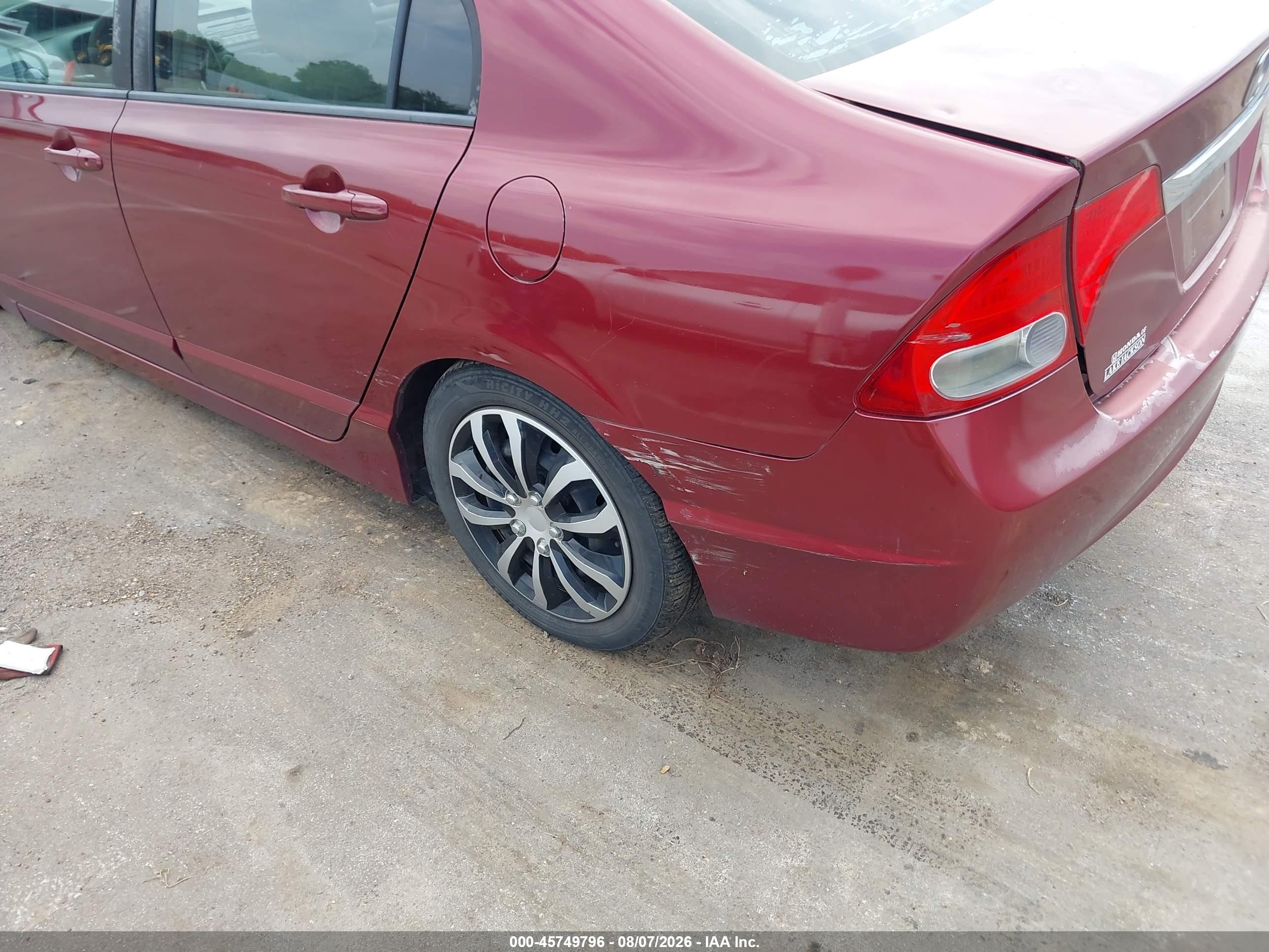 2010 Honda Civic Lx Burgundy vin: 2HGFA1F55AH534111