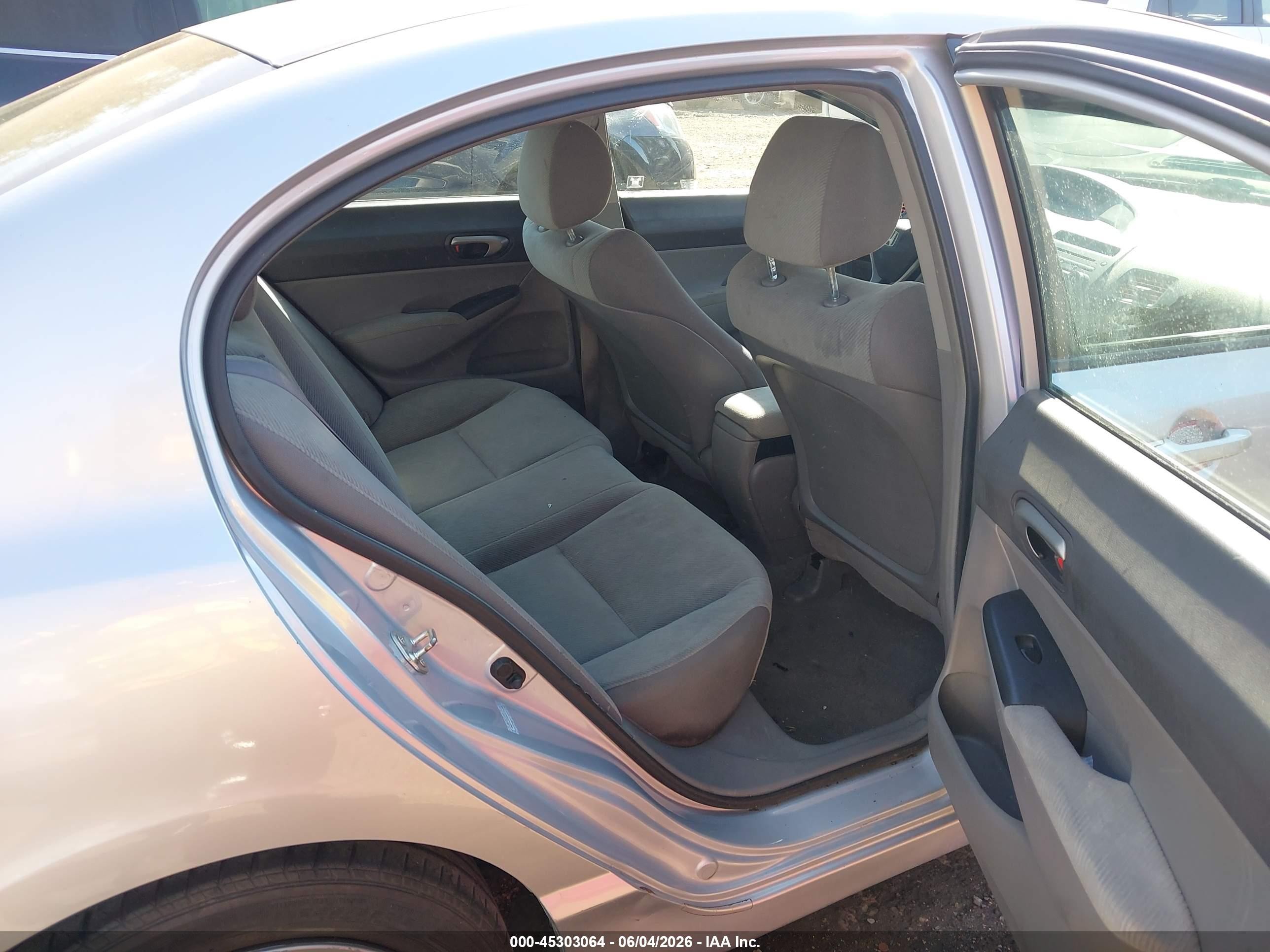 2010 Honda Civic Lx Silver vin: 2HGFA1F55AH556268