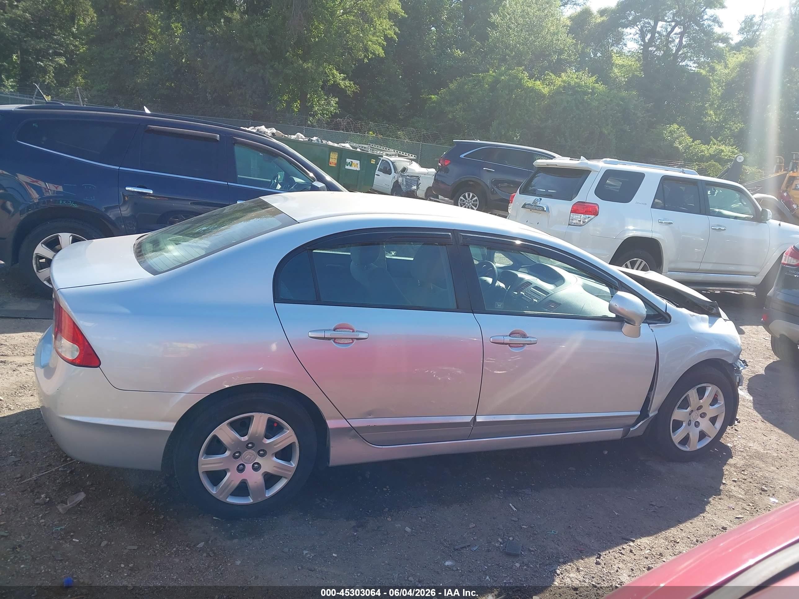 2010 Honda Civic Lx Silver vin: 2HGFA1F55AH556268