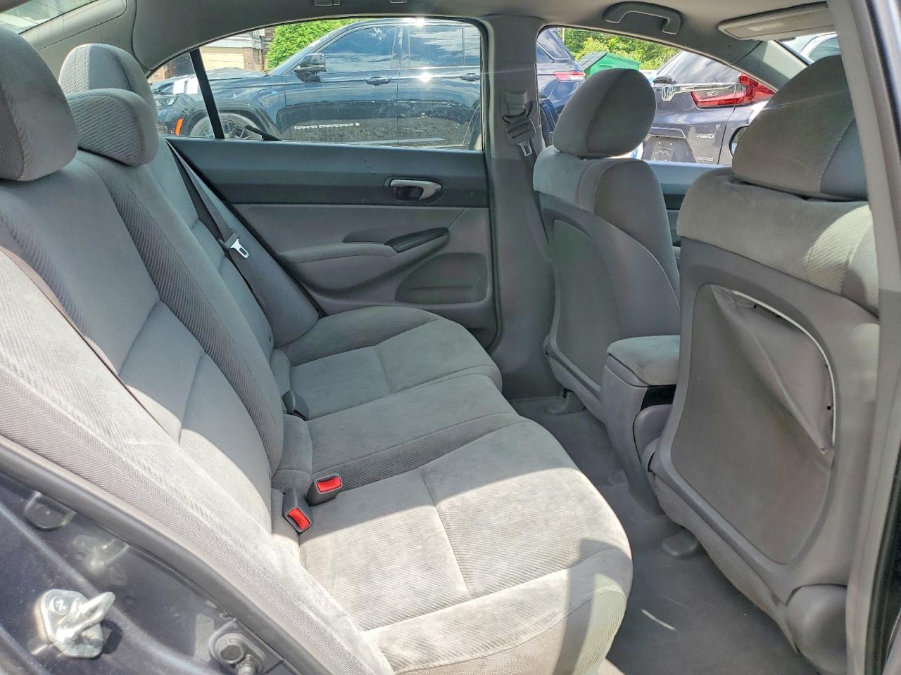 2011 Honda Civic Lx Silver vin: 2HGFA1F55BH305106