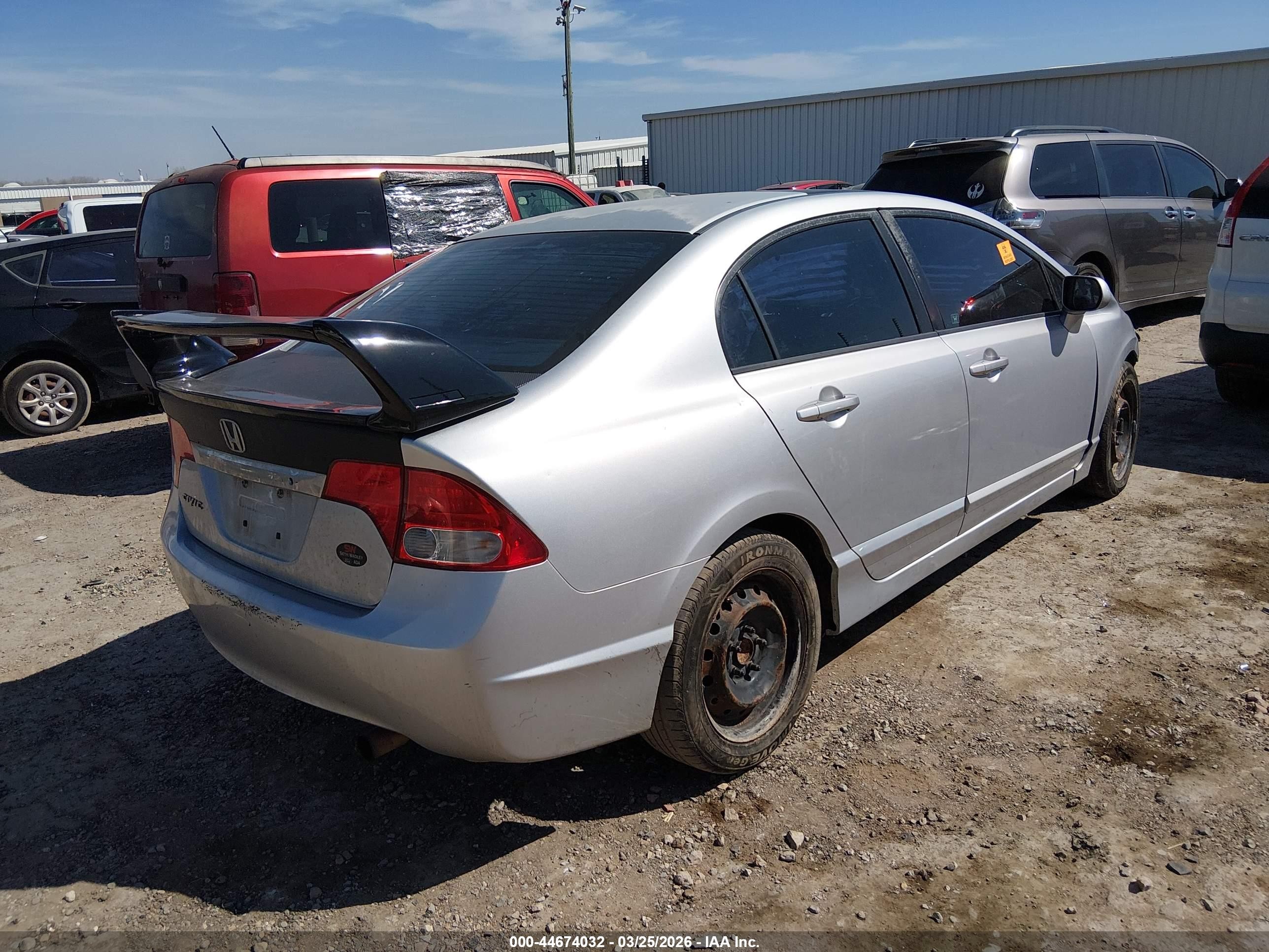 2011 Honda Civic Lx Серый vin: 2HGFA1F55BH305168