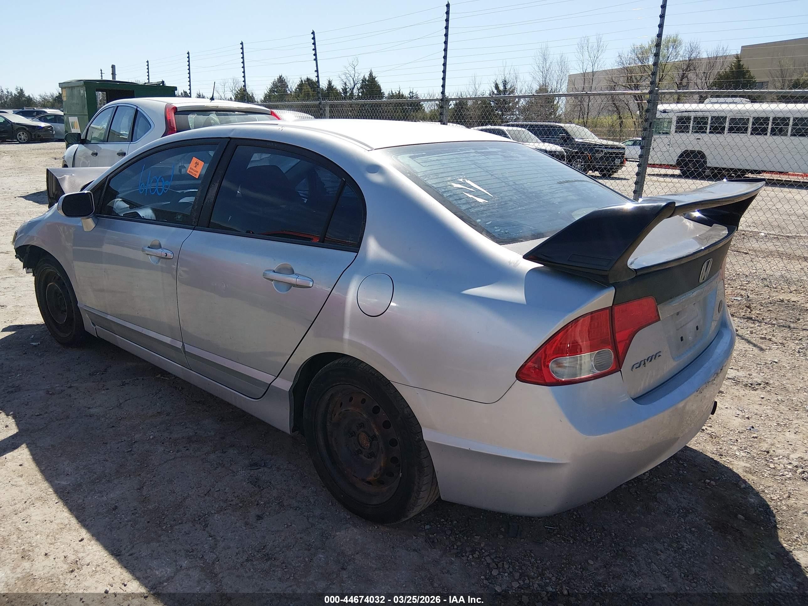 2011 Honda Civic Lx Серый vin: 2HGFA1F55BH305168