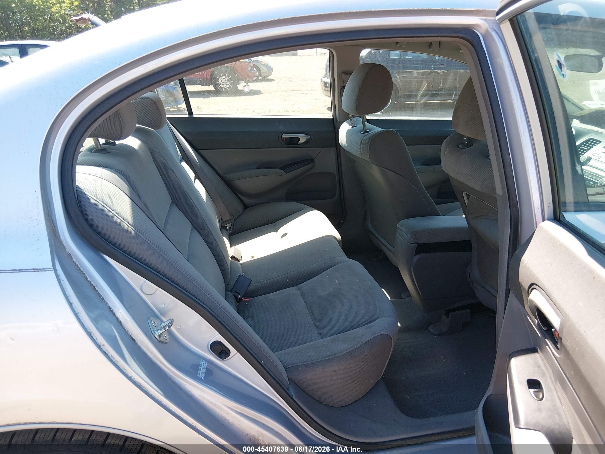 2011 Honda Civic Lx Silver vin: 2HGFA1F55BH514748