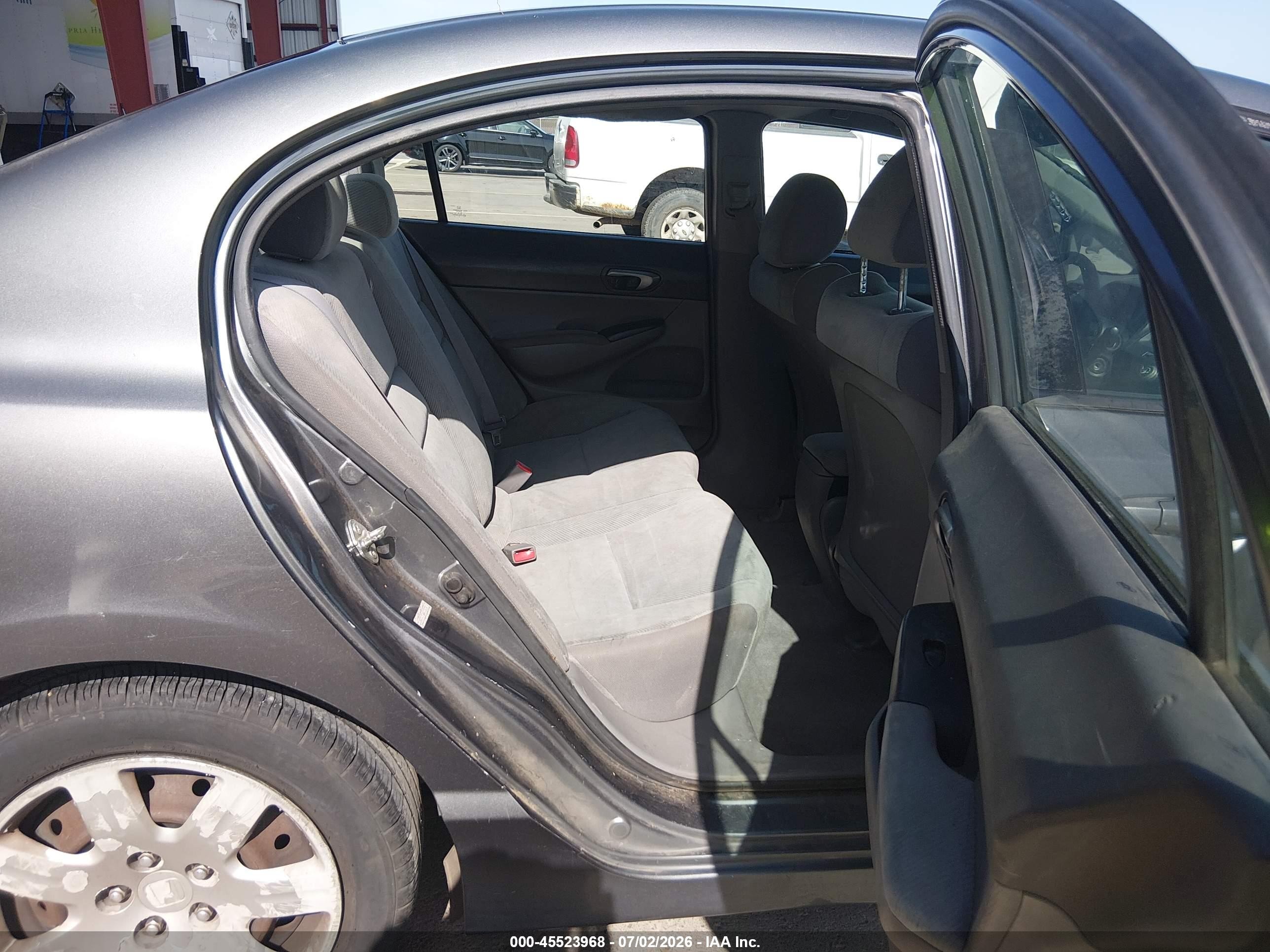 2010 Honda Civic Lx Silver vin: 2HGFA1F56AH308210