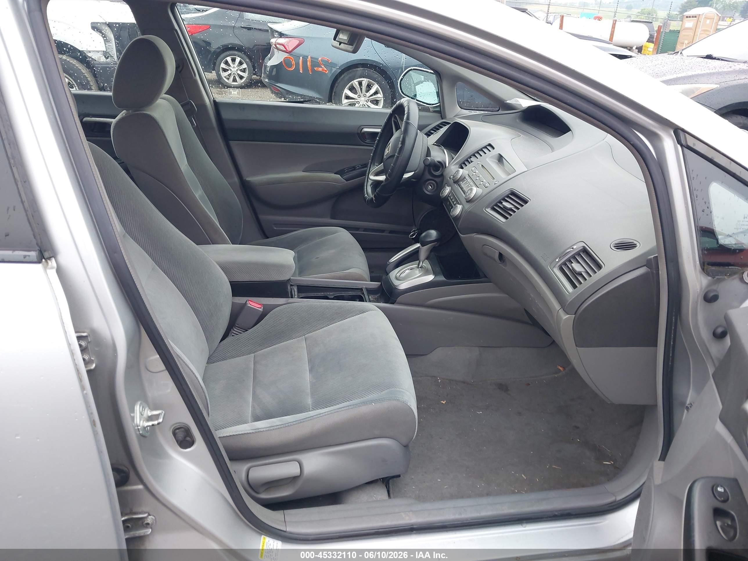 2010 Honda Civic Lx Silver vin: 2HGFA1F56AH325363