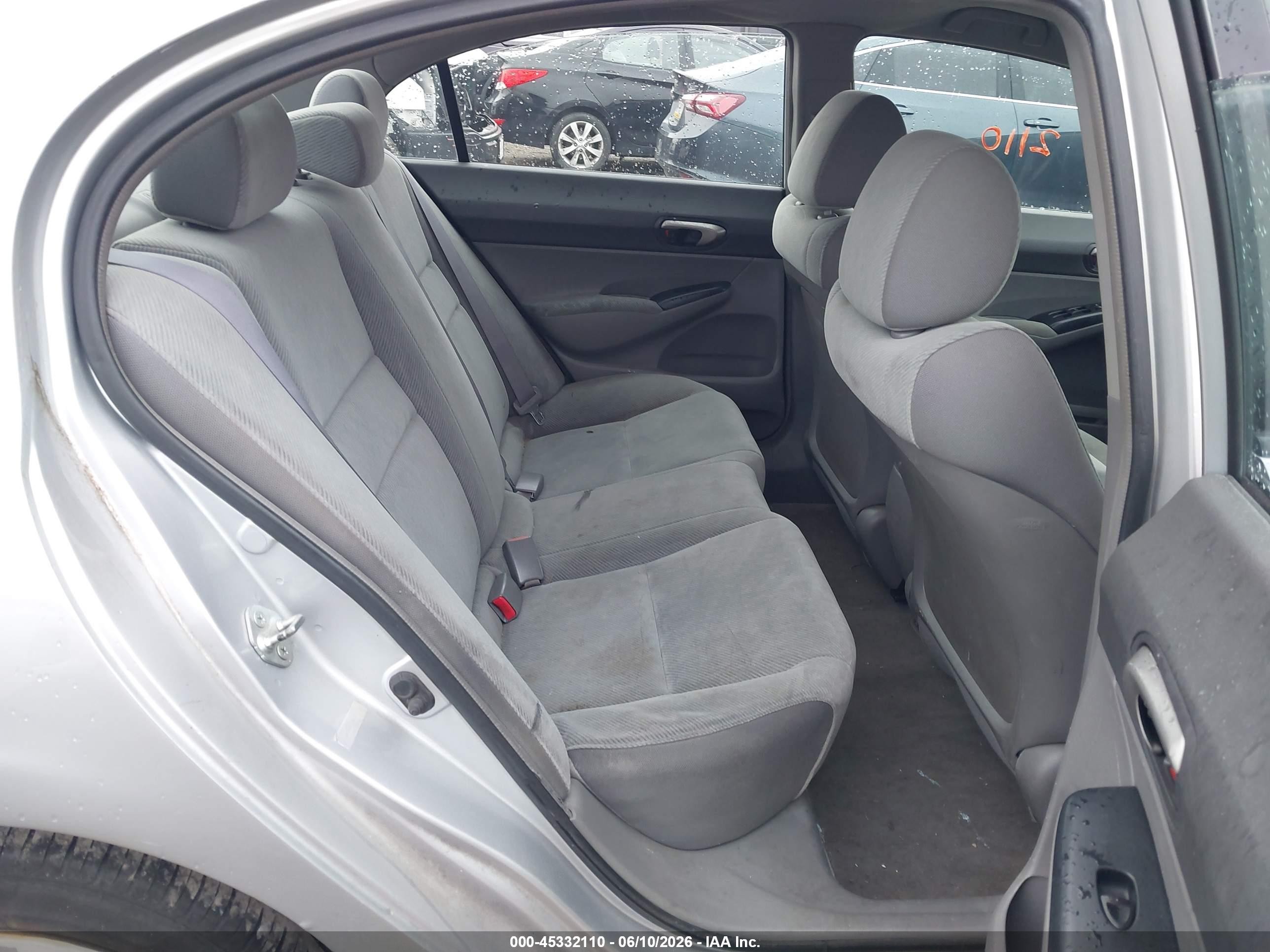 2010 Honda Civic Lx Silver vin: 2HGFA1F56AH325363