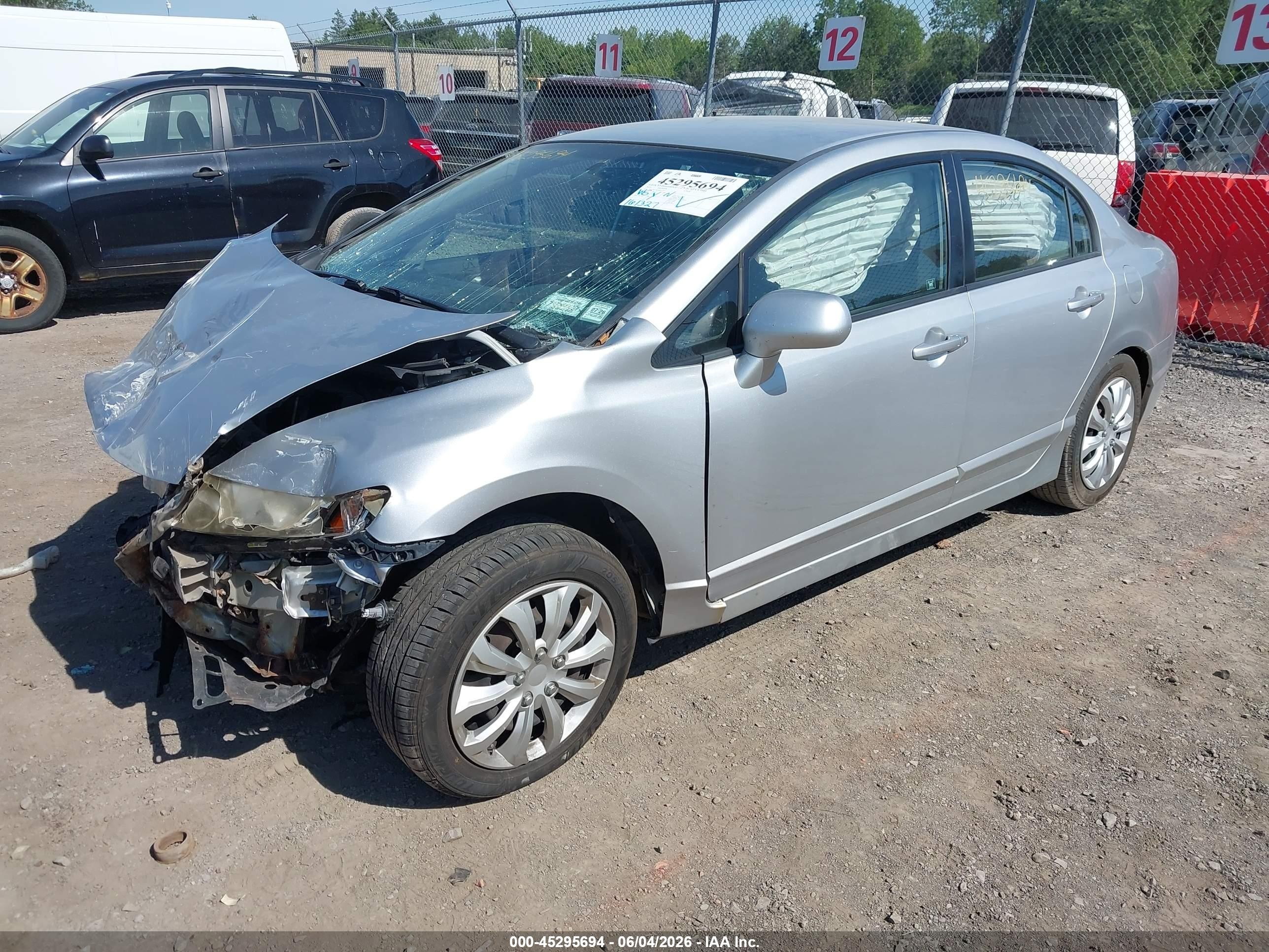 2010 Honda Civic Lx Silver vin: 2HGFA1F56AH331051
