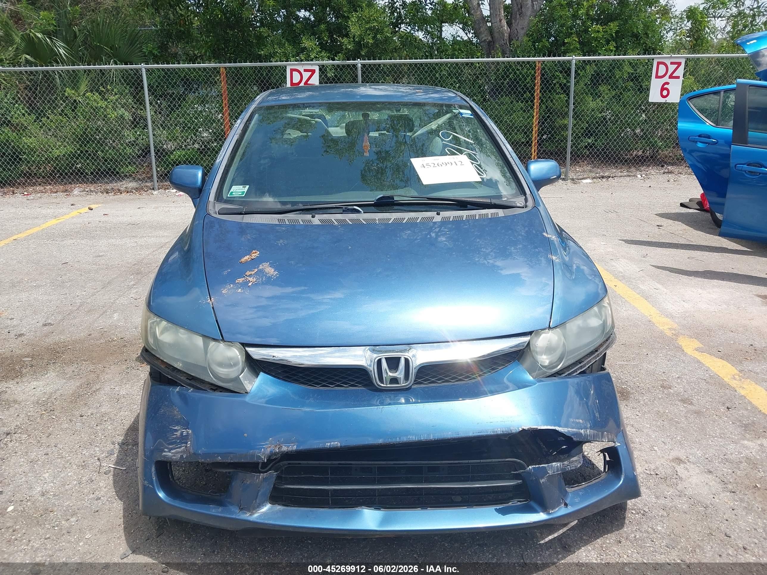 2011 Honda Civic Lx Blue vin: 2HGFA1F56BH506819