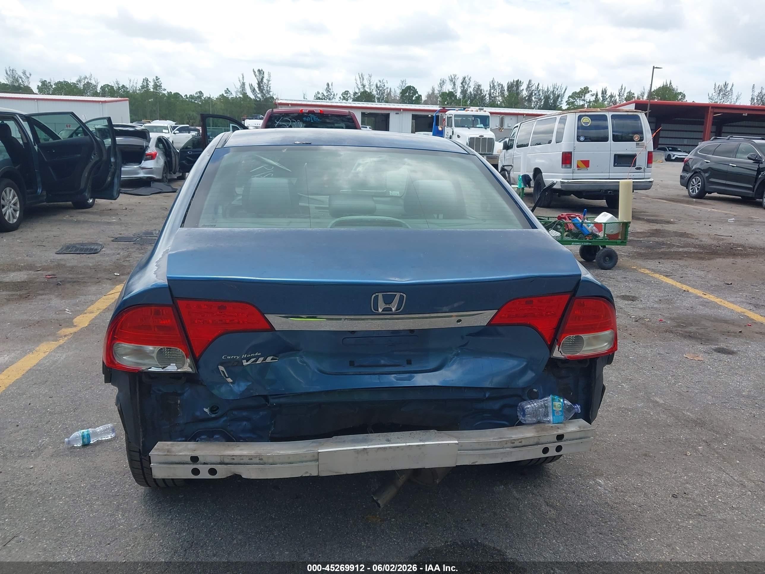 2011 Honda Civic Lx Blue vin: 2HGFA1F56BH506819