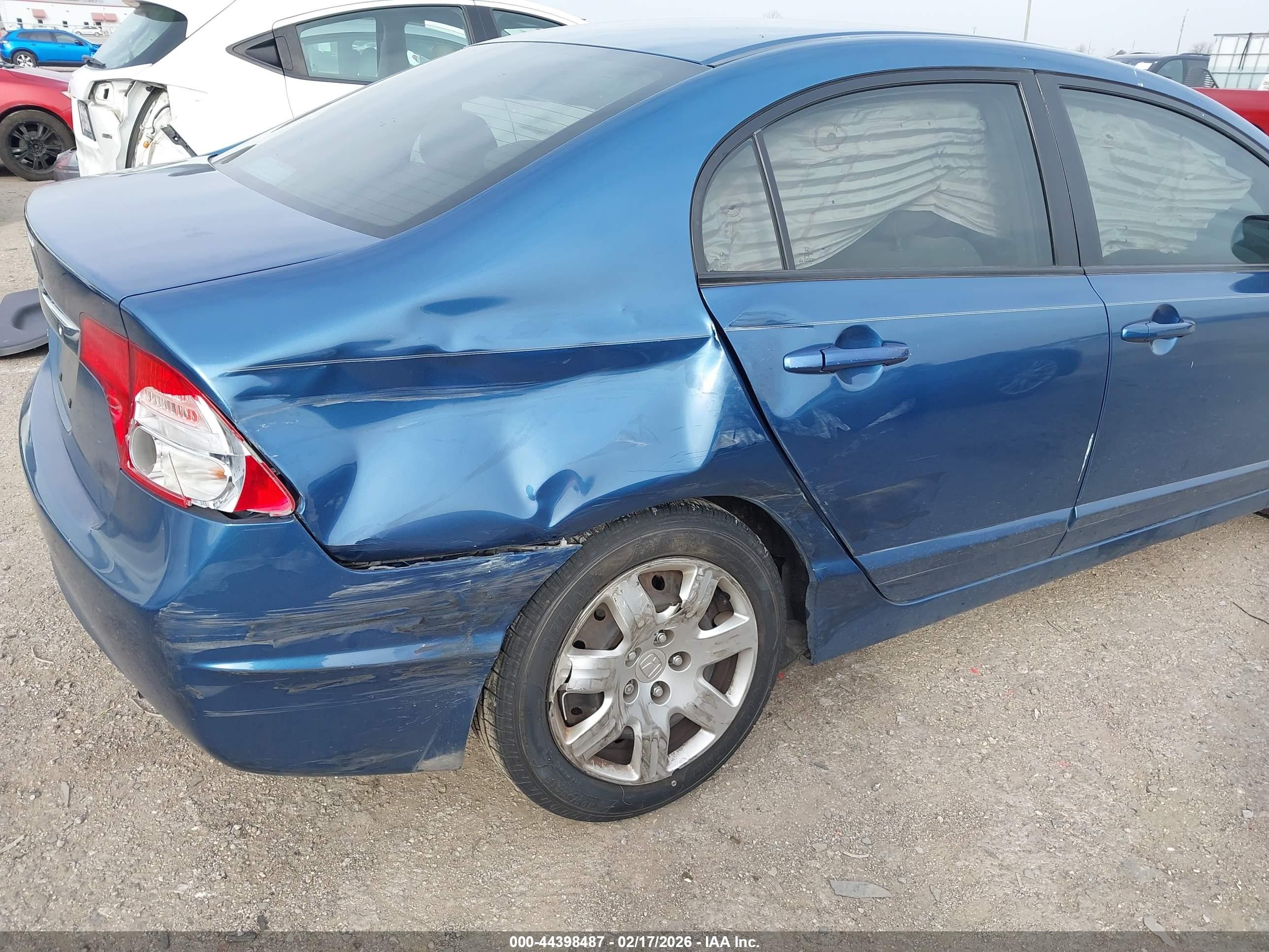 2011 Honda Civic Lx Blue vin: 2HGFA1F56BH522115