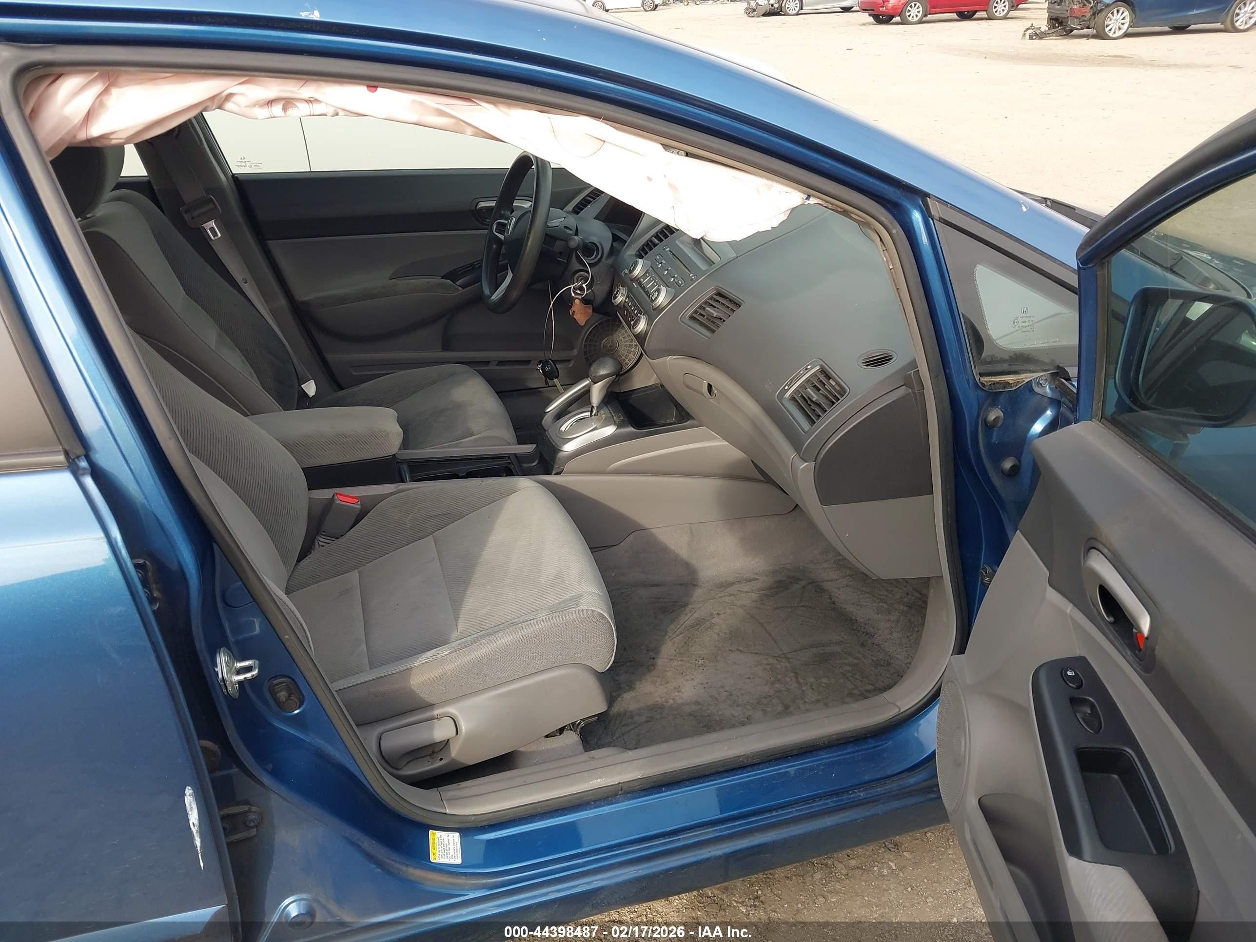 2011 Honda Civic Lx Blue vin: 2HGFA1F56BH522115
