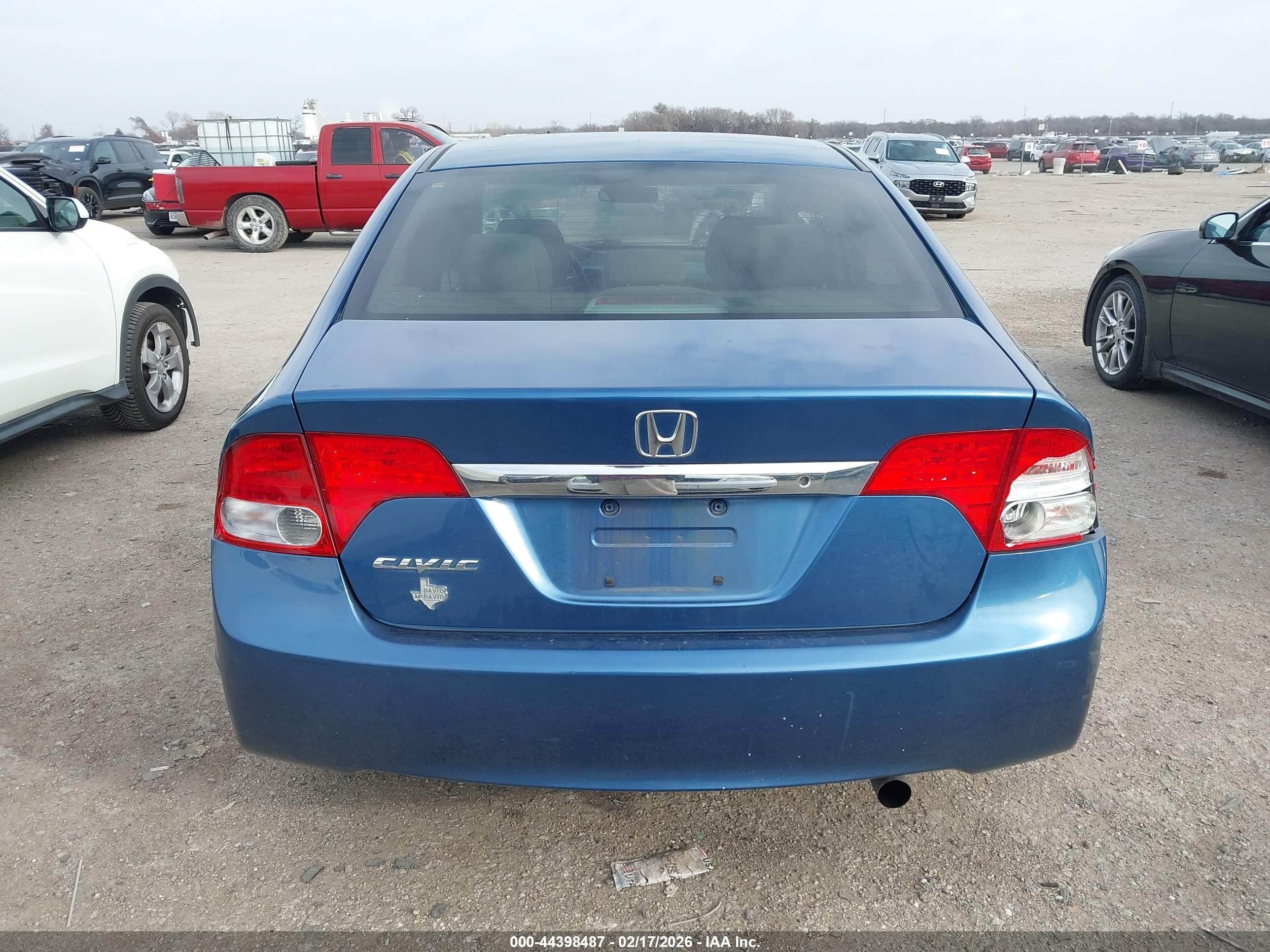 2011 Honda Civic Lx Blue vin: 2HGFA1F56BH522115