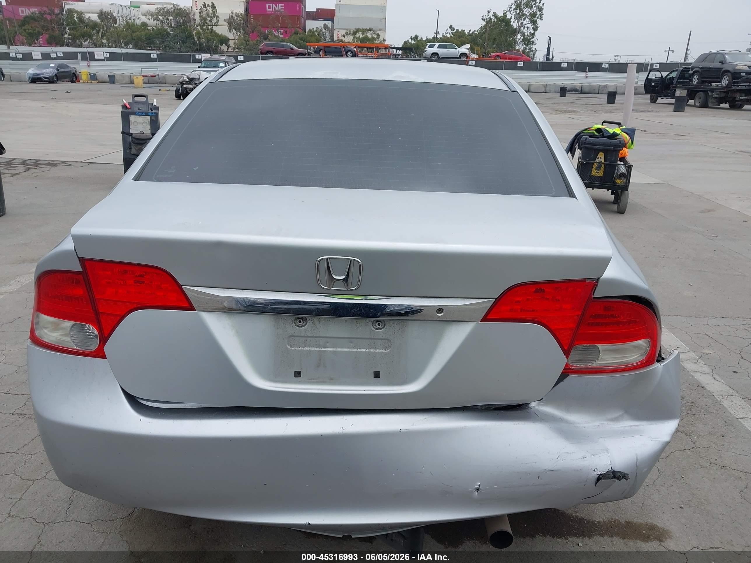 2011 Honda Civic Lx Silver vin: 2HGFA1F56BH534636