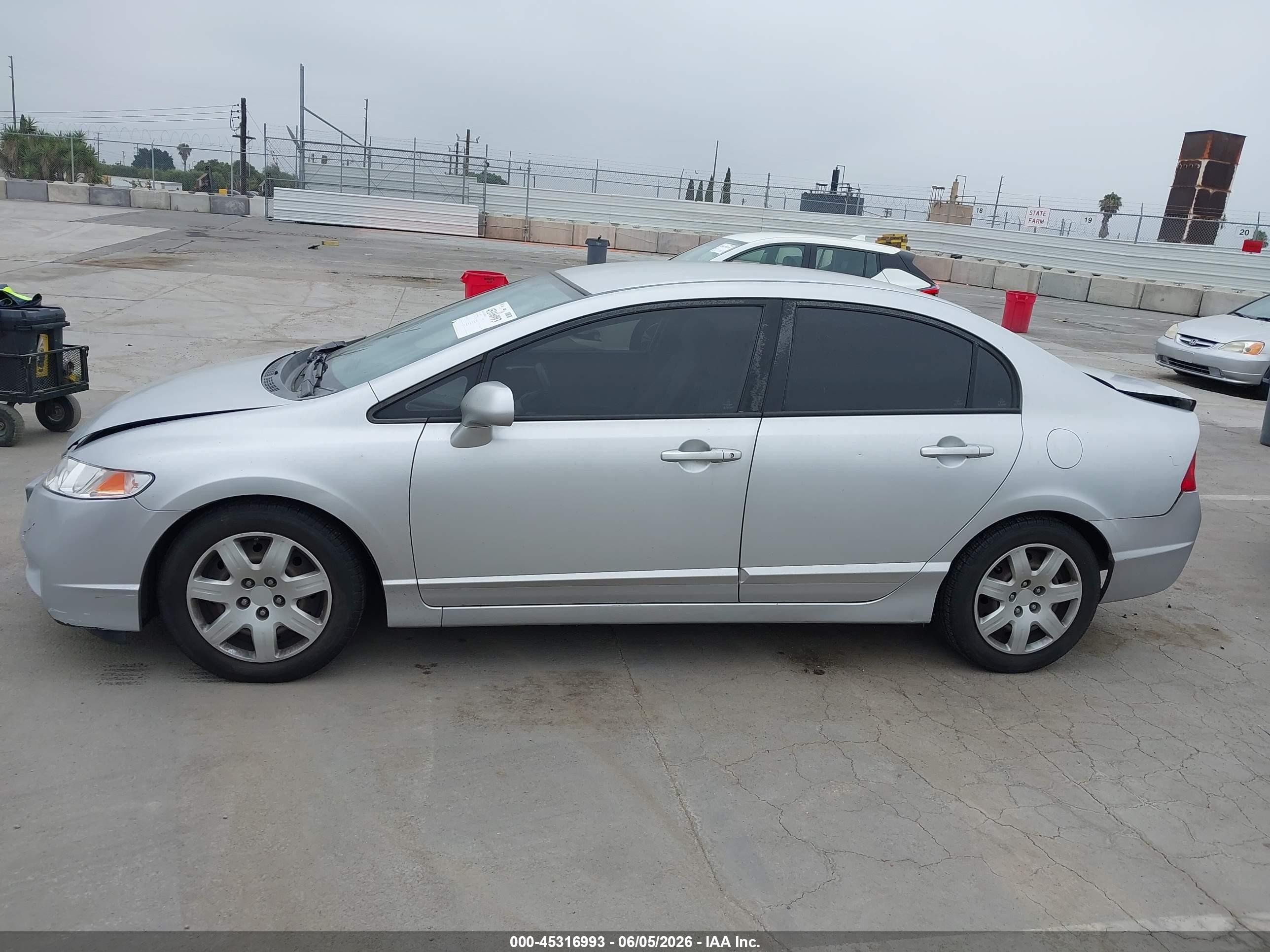 2011 Honda Civic Lx Silver vin: 2HGFA1F56BH534636