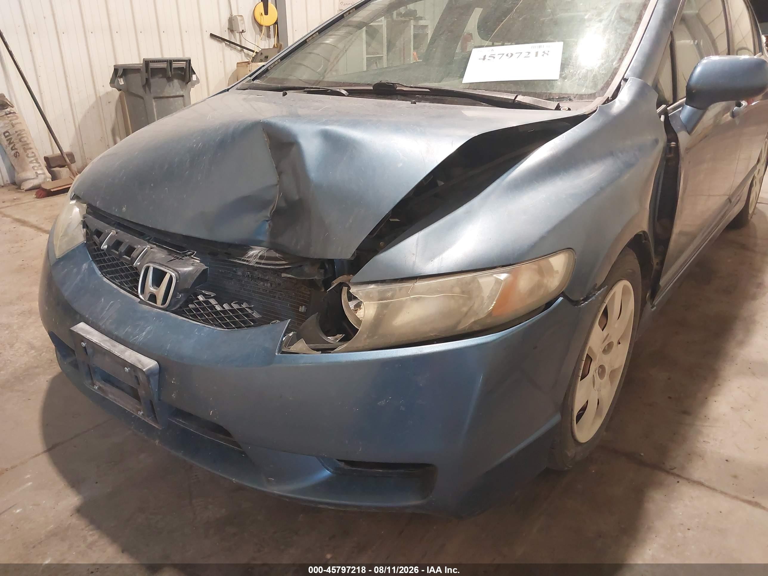 2011 Honda Civic Lx Blue vin: 2HGFA1F56BH539335