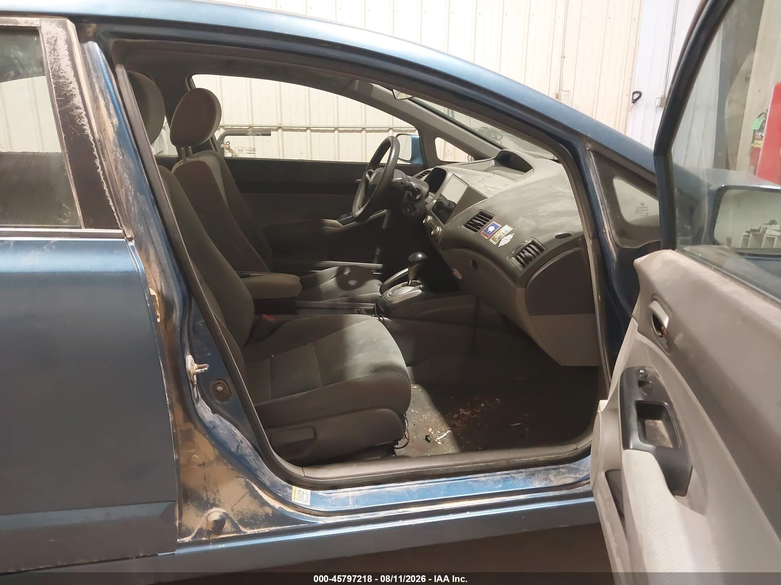 2011 Honda Civic Lx Blue vin: 2HGFA1F56BH539335
