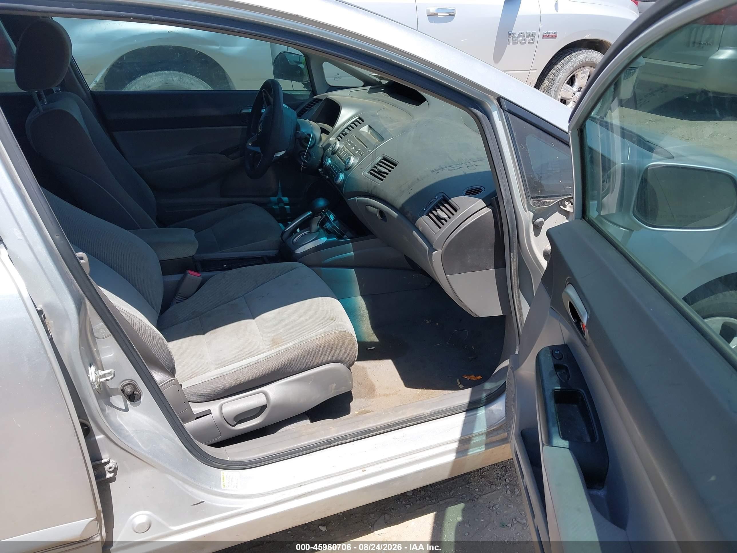2010 Honda Civic Lx Silver vin: 2HGFA1F57AH308894