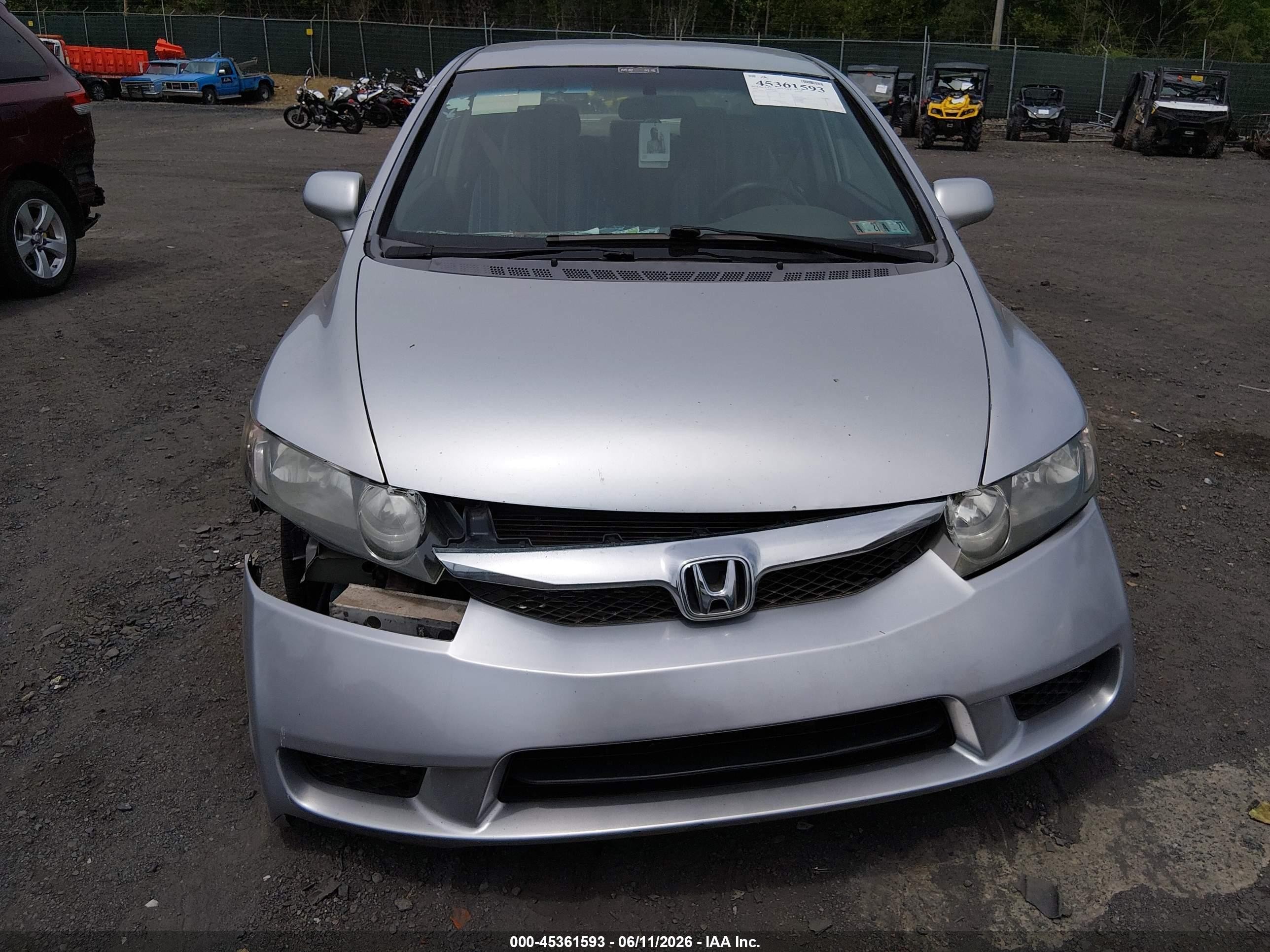 2010 Honda Civic Lx Silver vin: 2HGFA1F57AH309432