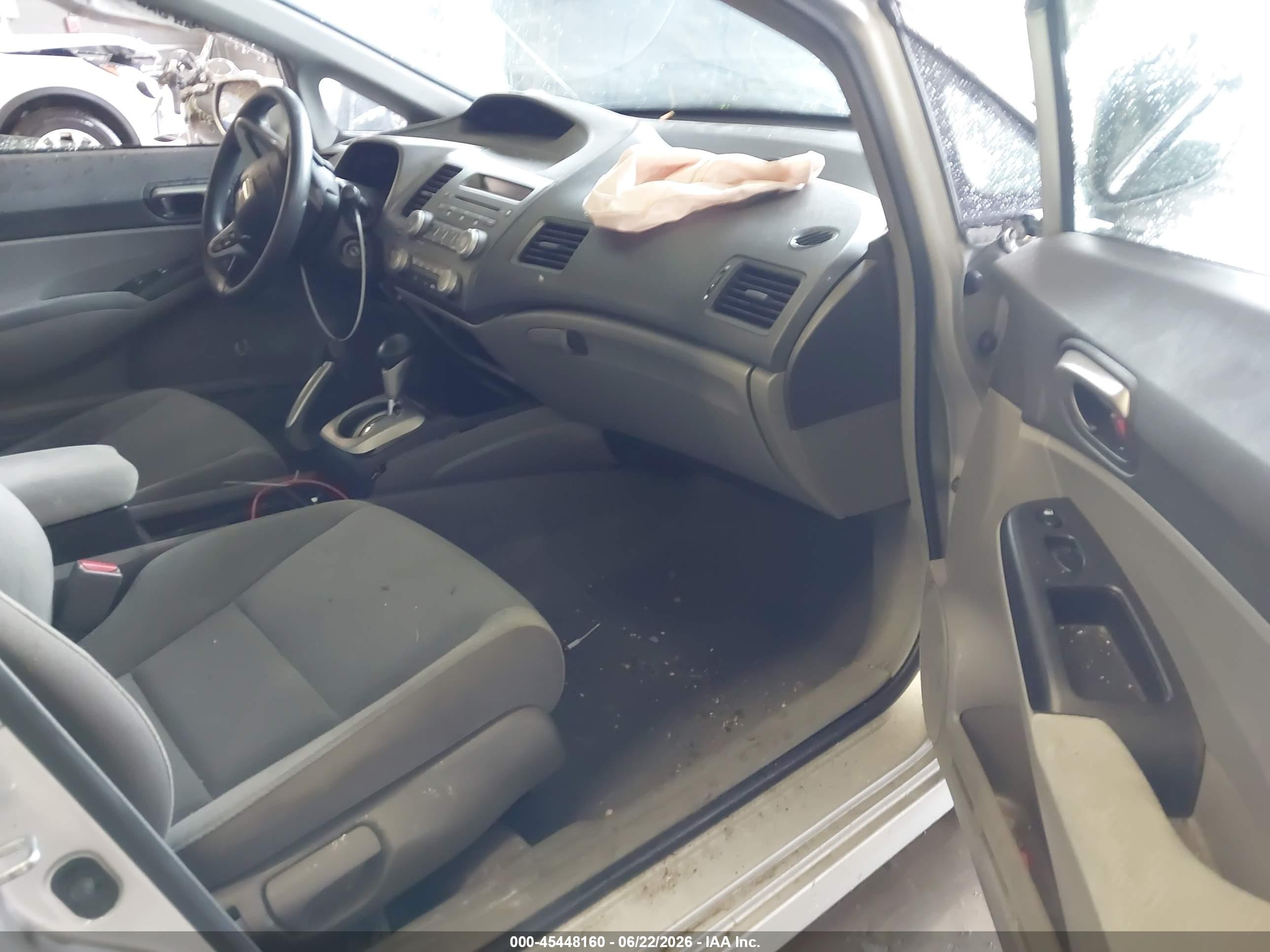 2010 Honda Civic Lx Silver vin: 2HGFA1F57AH319216