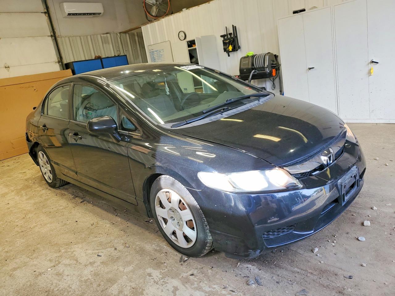 2010 Honda Civic Lx Черный vin: 2HGFA1F57AH330197