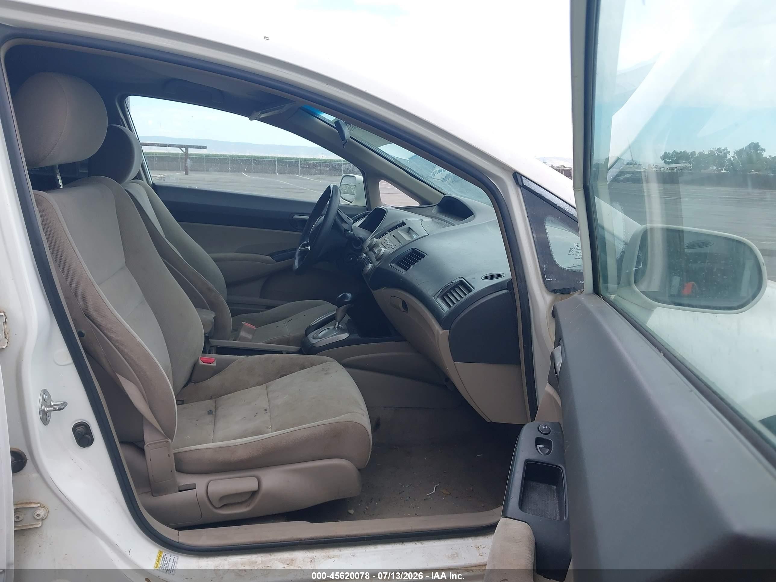 2010 Honda Civic Lx White vin: 2HGFA1F57AH584377