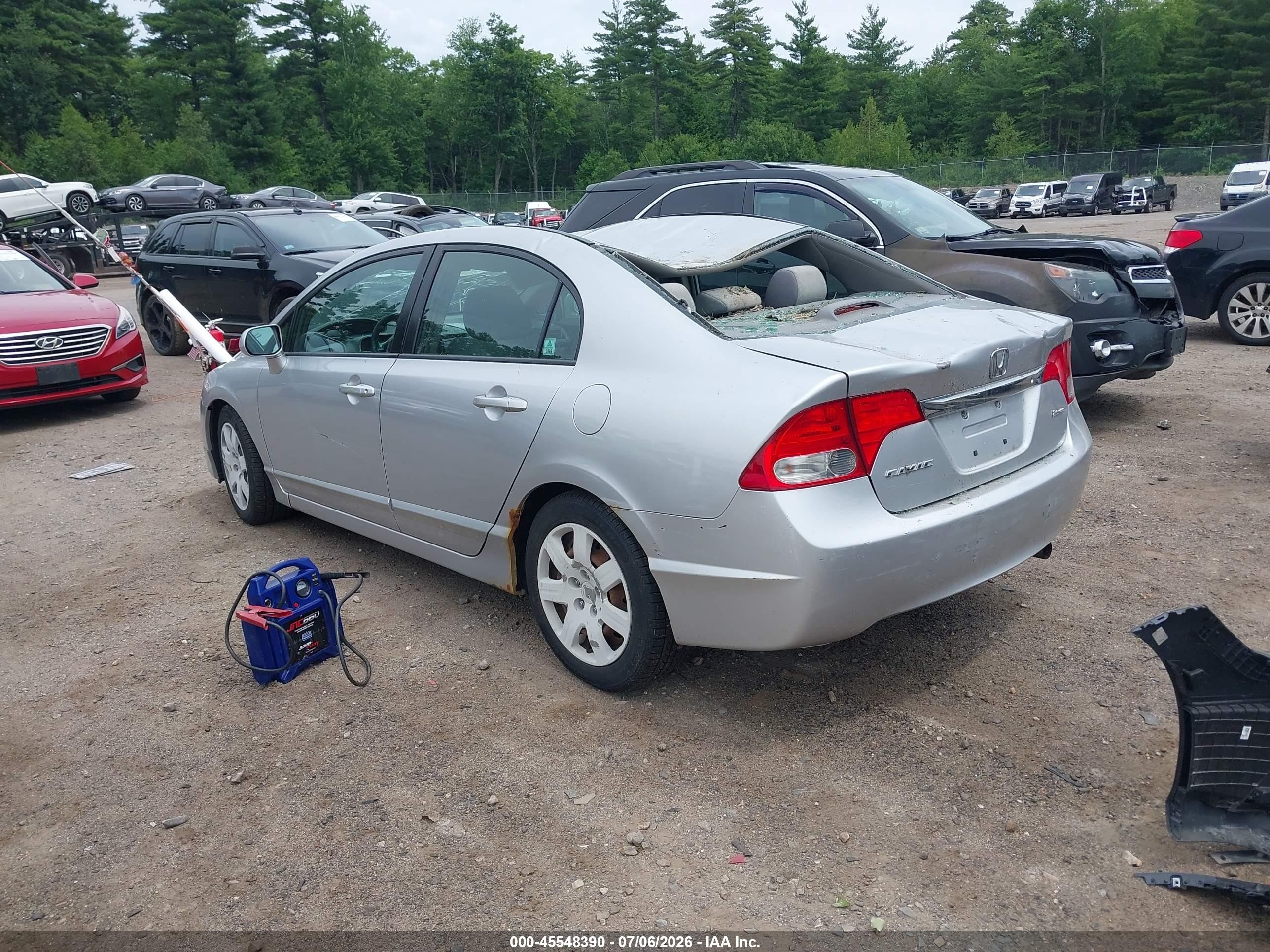 2011 Honda Civic Lx Серебряный vin: 2HGFA1F57BH307794