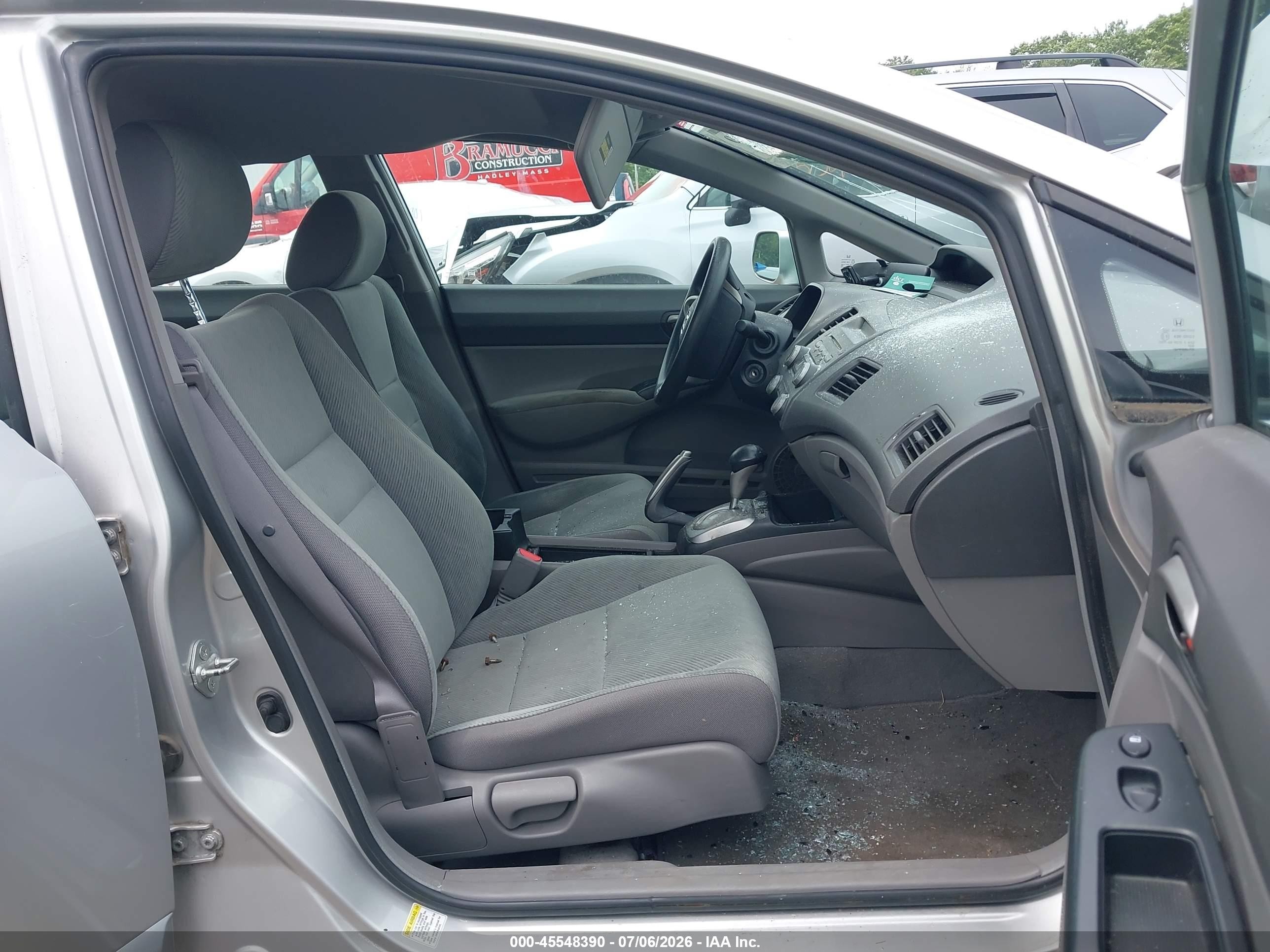 2011 Honda Civic Lx Серебряный vin: 2HGFA1F57BH307794