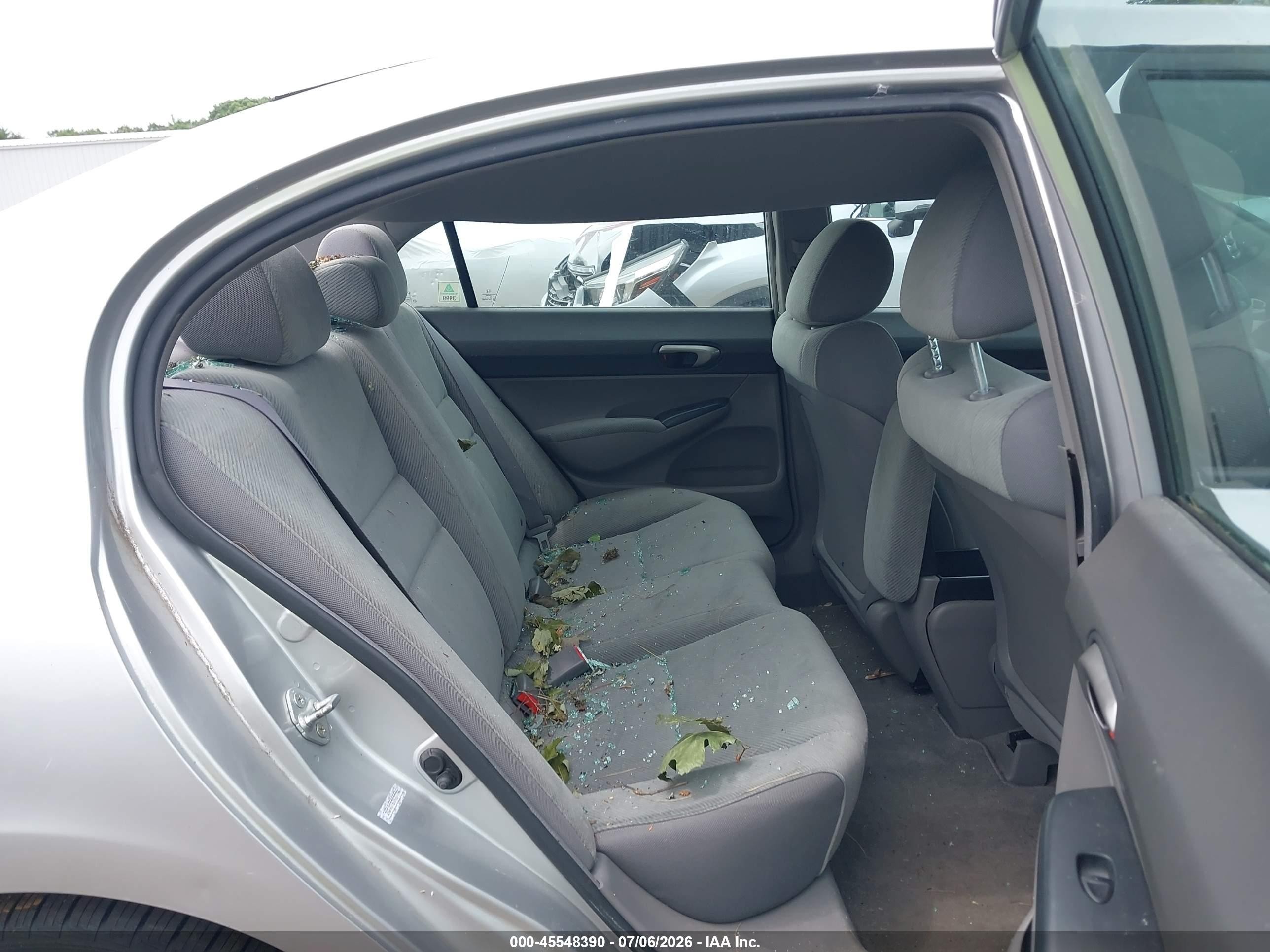 2011 Honda Civic Lx Серебряный vin: 2HGFA1F57BH307794