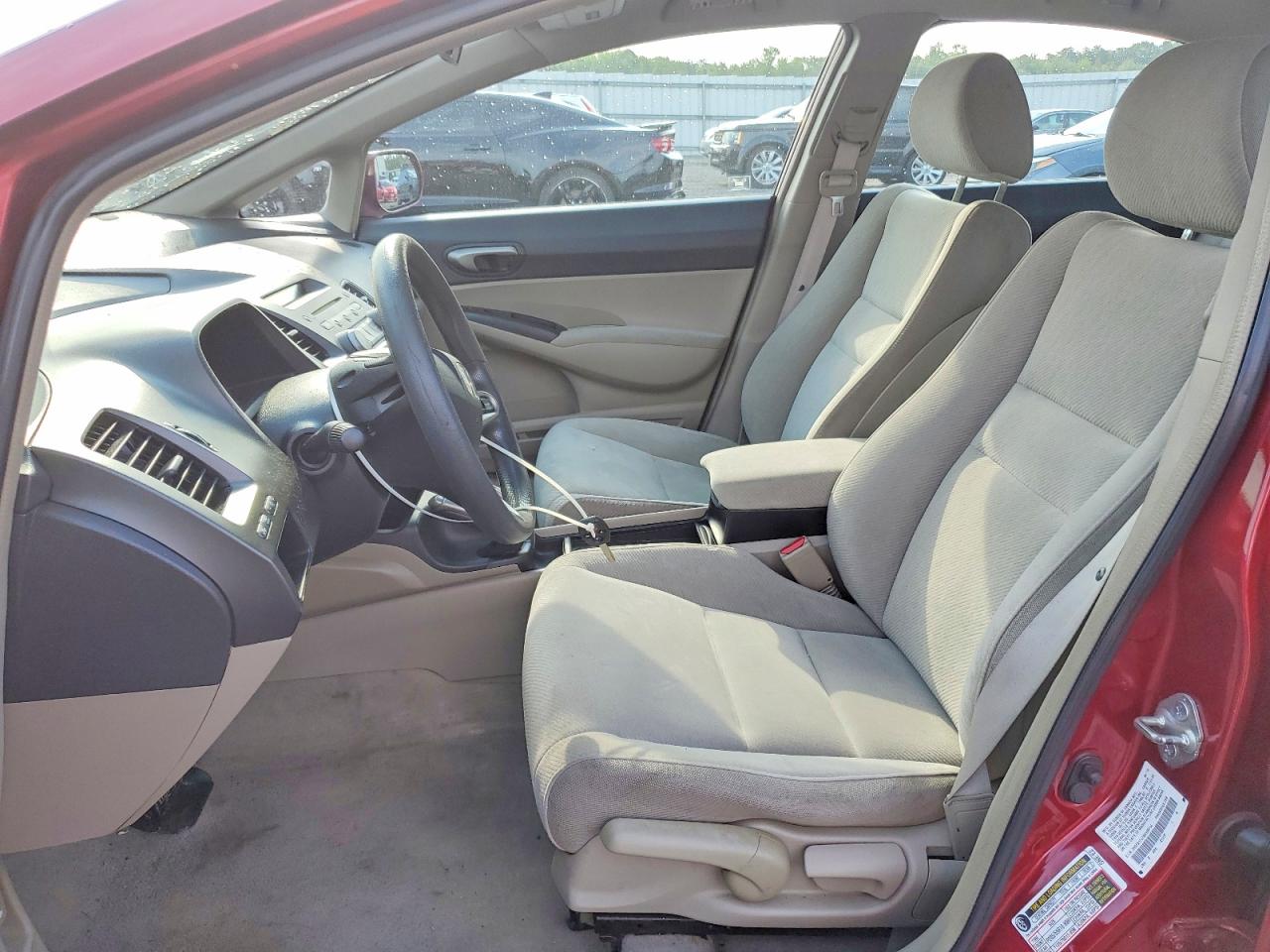 2011 Honda Civic Lx Red vin: 2HGFA1F57BH500754
