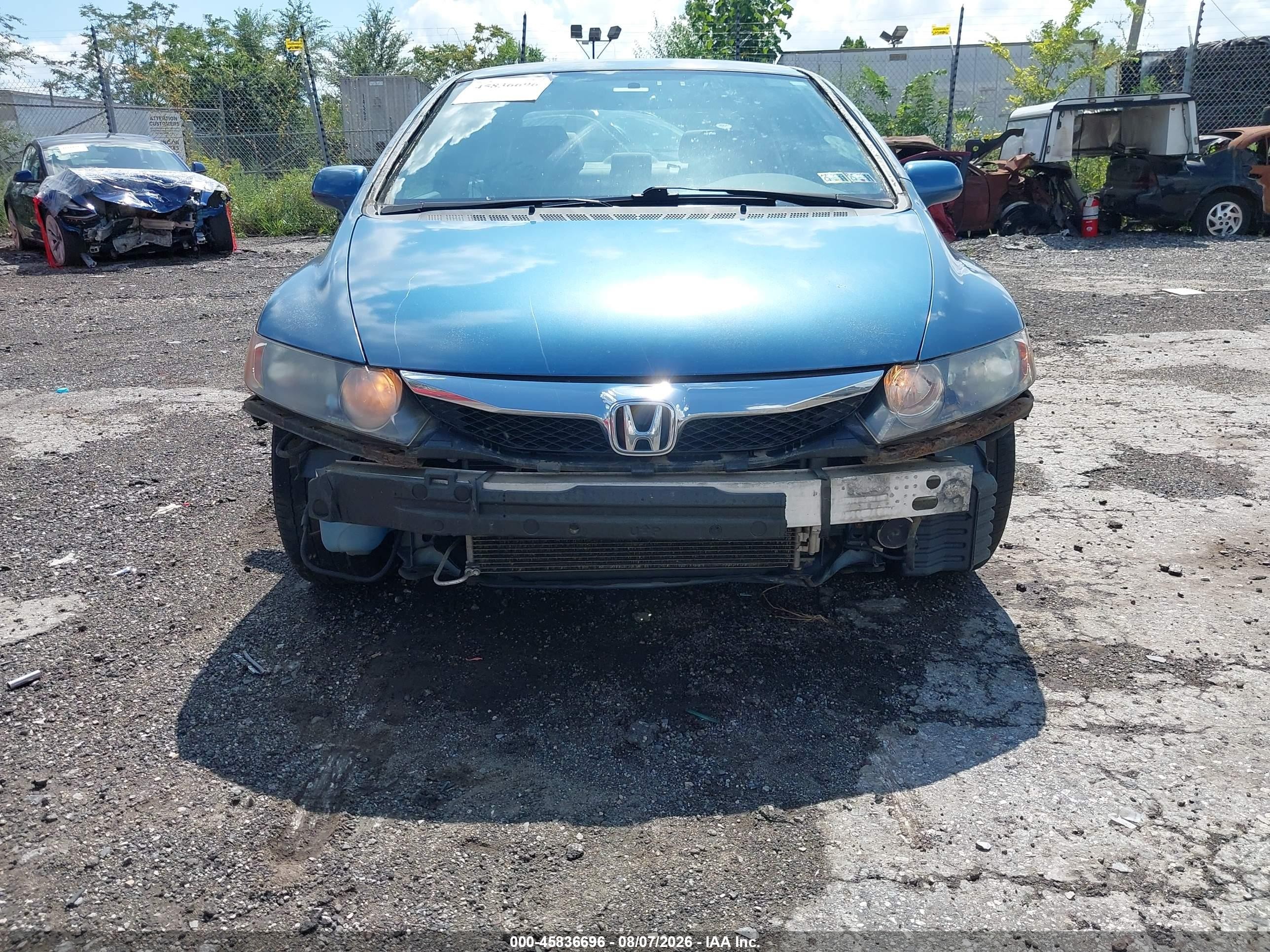 2011 Honda Civic Lx Blue vin: 2HGFA1F57BH524911
