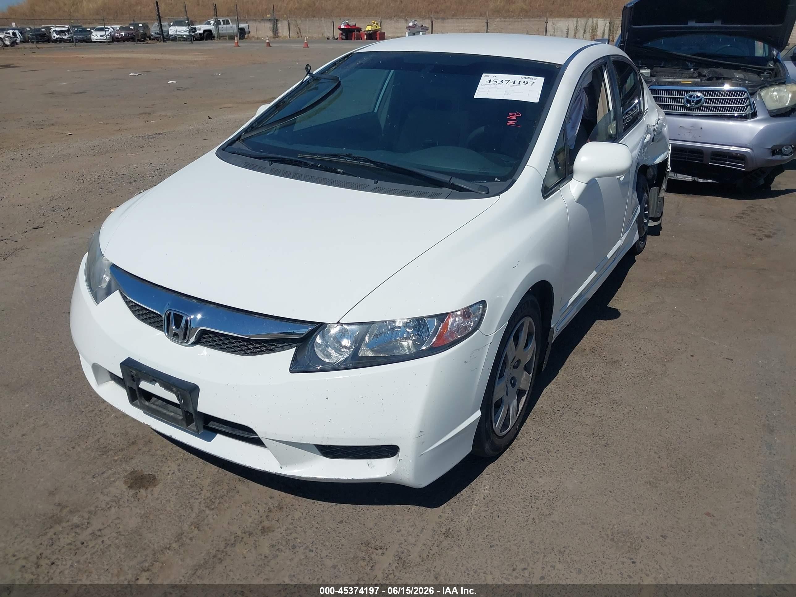 2011 Honda Civic Lx White vin: 2HGFA1F57BH533947