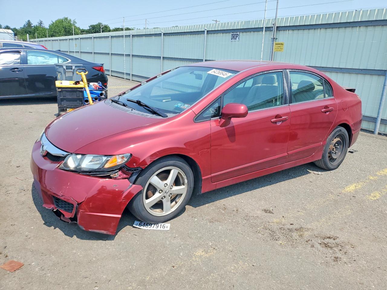 2011 Honda Civic Lx Red vin: 2HGFA1F57BH548741