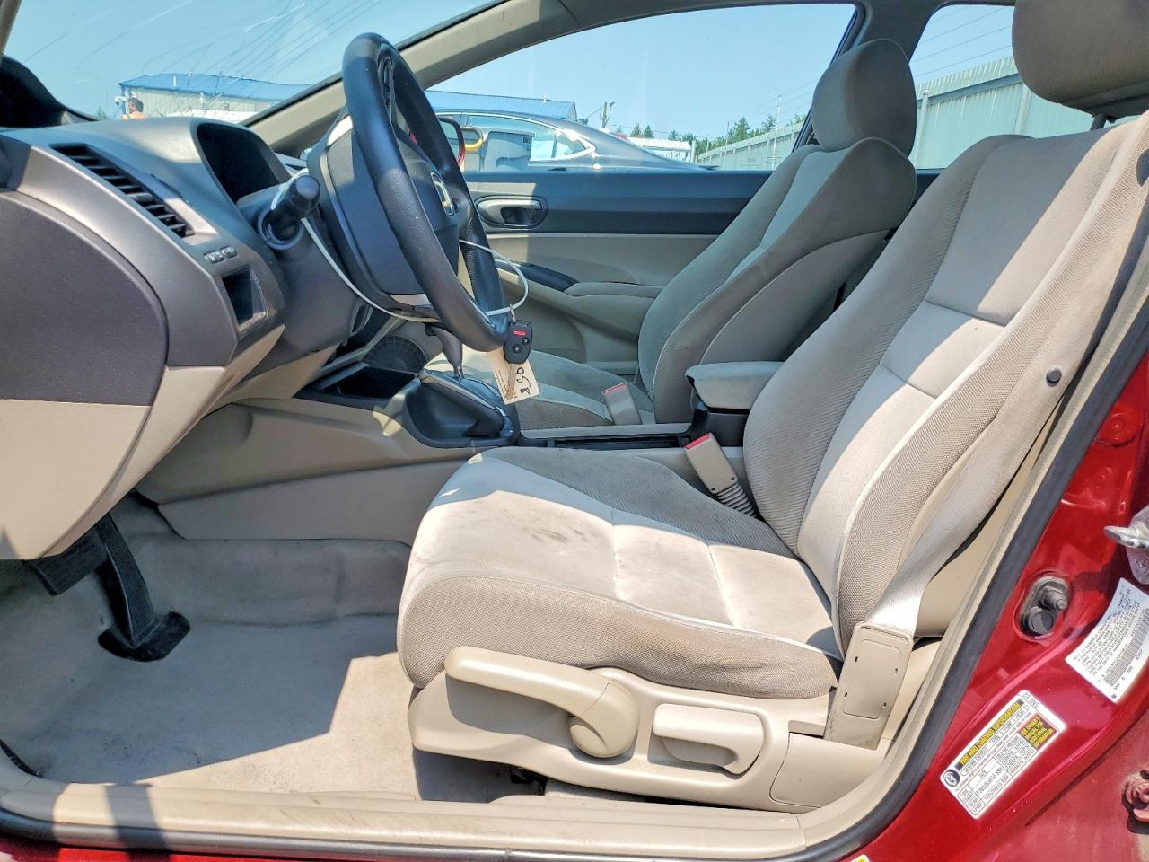 2011 Honda Civic Lx Red vin: 2HGFA1F57BH548741