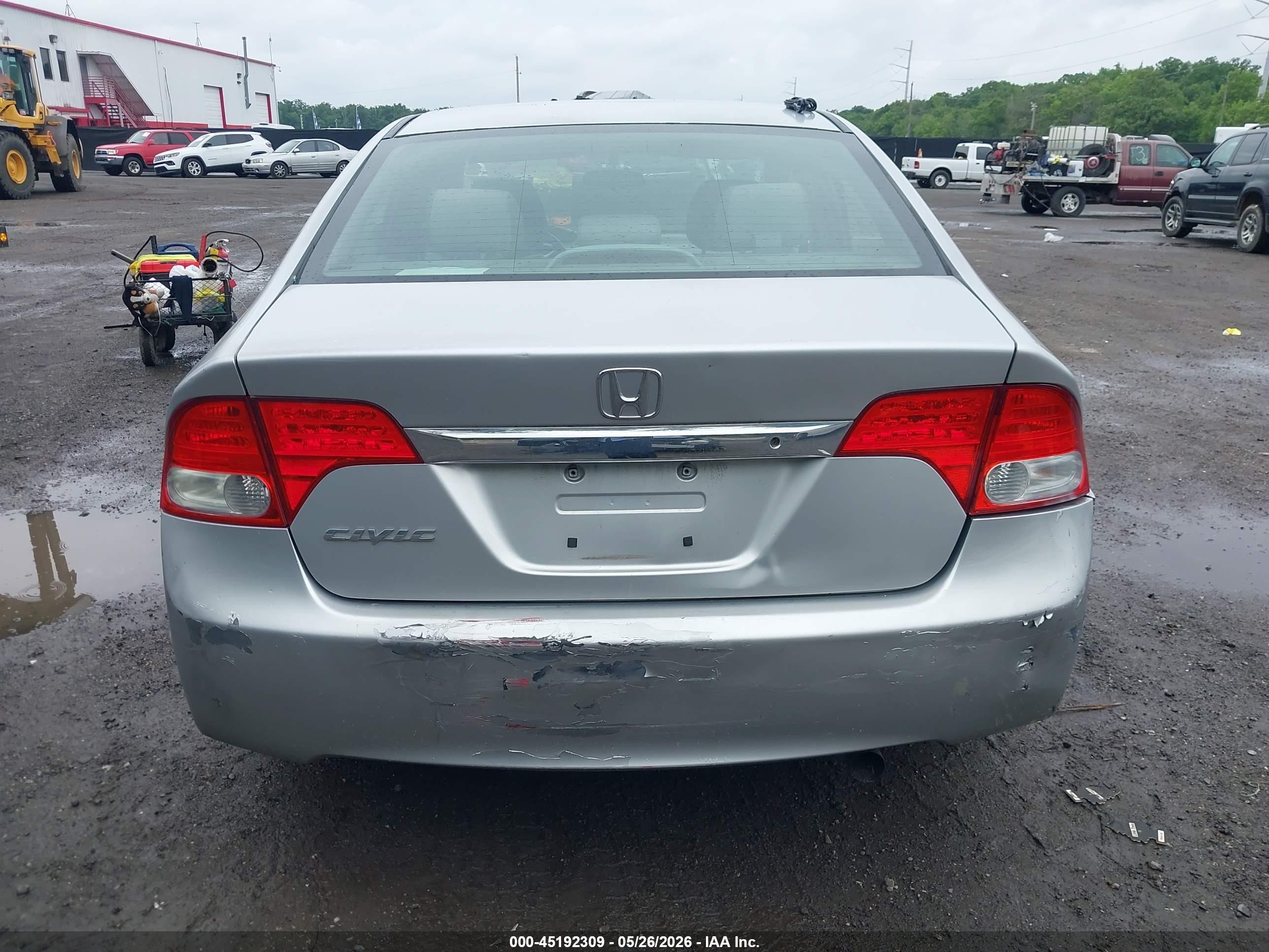 2010 Honda Civic Lx Серебряный vin: 2HGFA1F58AH327454