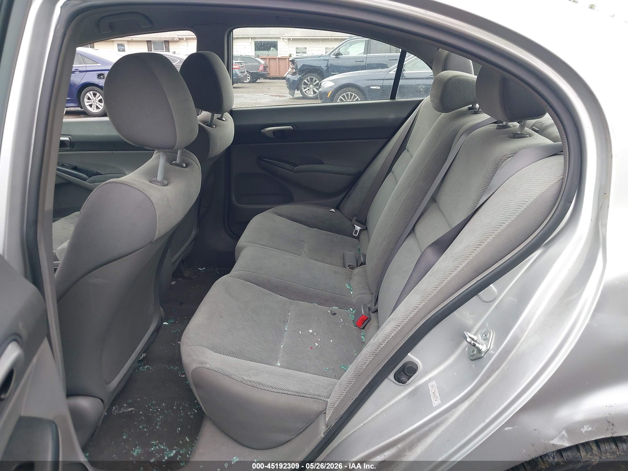 2010 Honda Civic Lx Серебряный vin: 2HGFA1F58AH327454