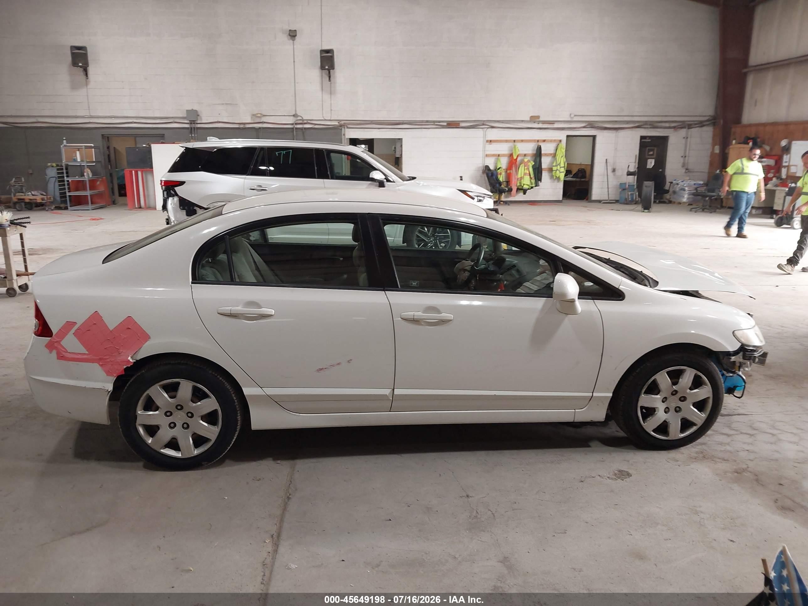2010 Honda Civic Lx White vin: 2HGFA1F58AH508991