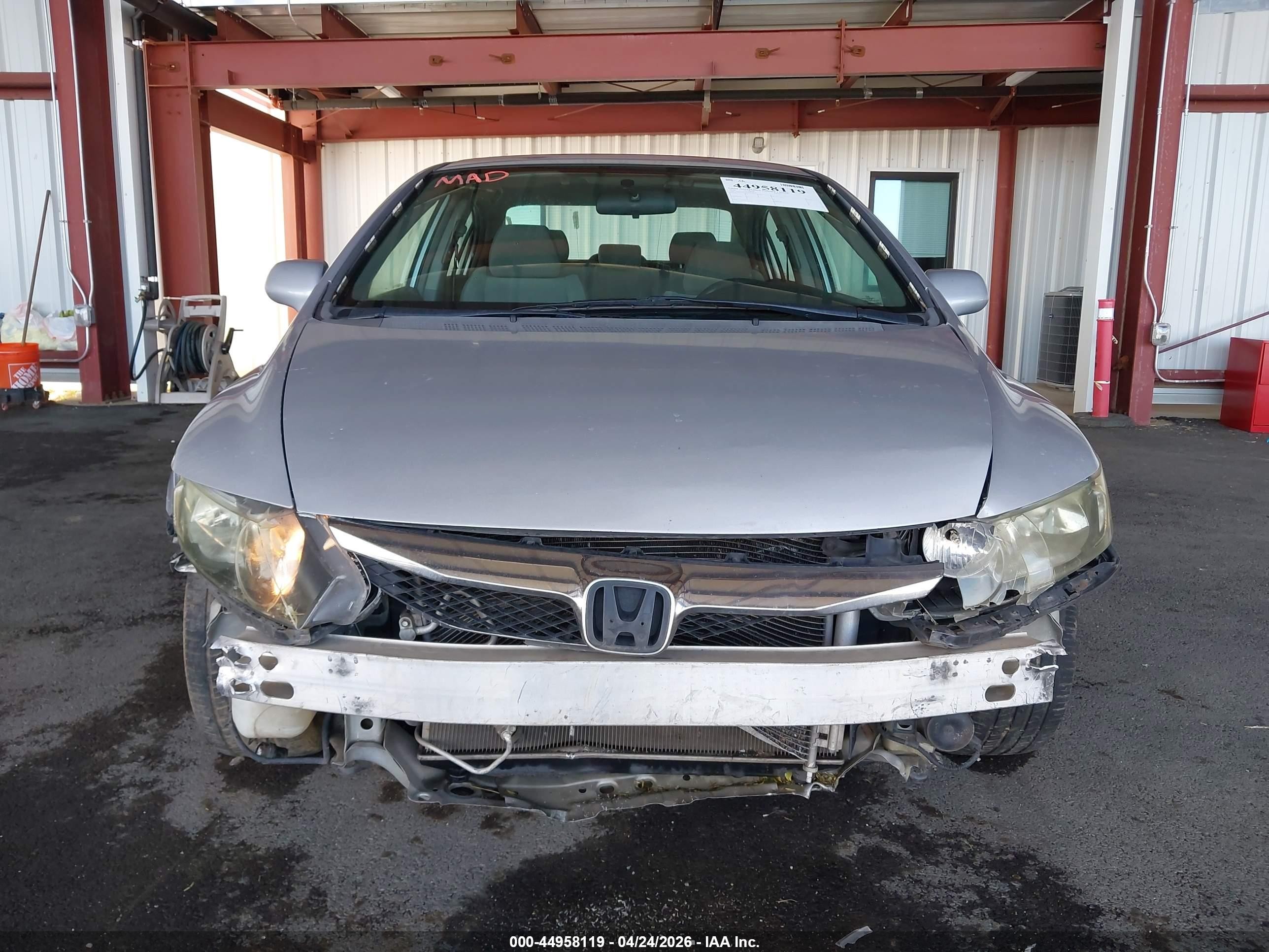 2010 Honda Civic Lx Silver vin: 2HGFA1F58AH530666