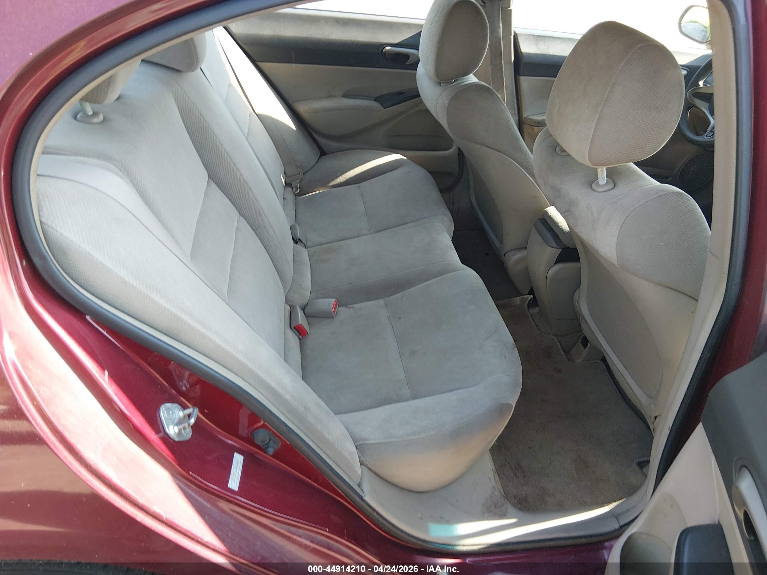 2010 Honda Civic Lx Красный vin: 2HGFA1F58AH554580