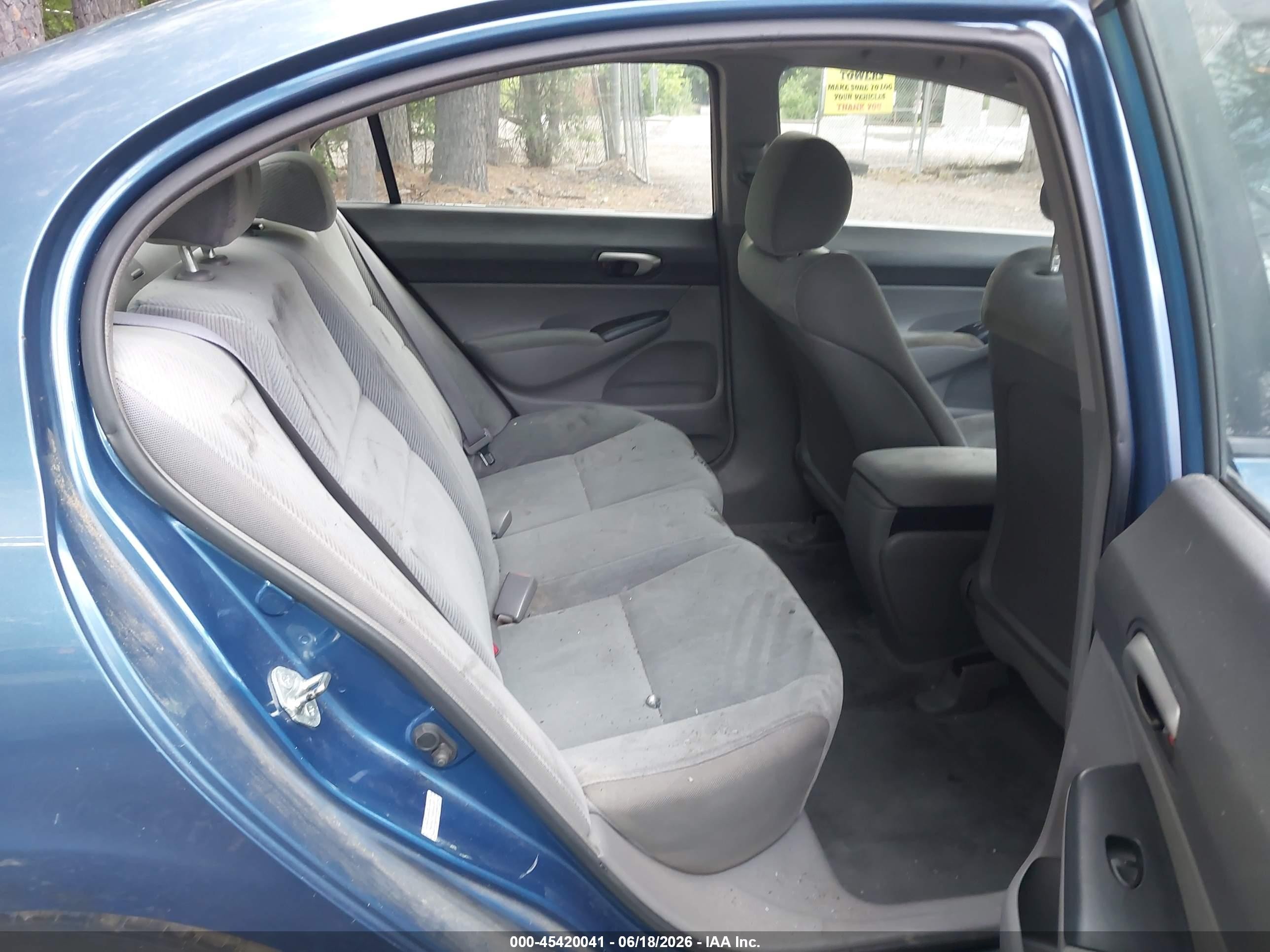2010 Honda Civic Lx Blue vin: 2HGFA1F58AH566907