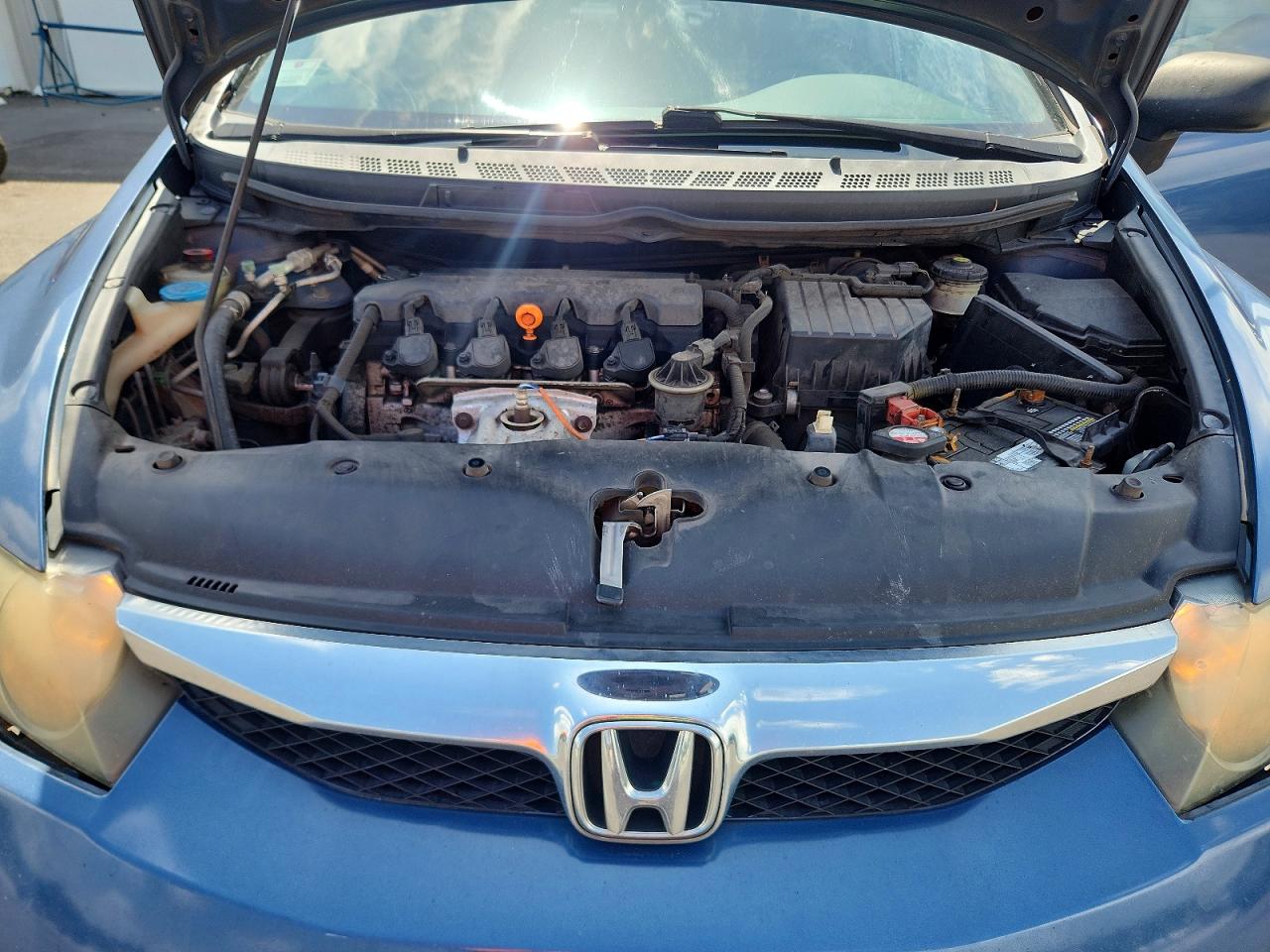 2010 Honda Civic Lx Blue vin: 2HGFA1F58AH573128