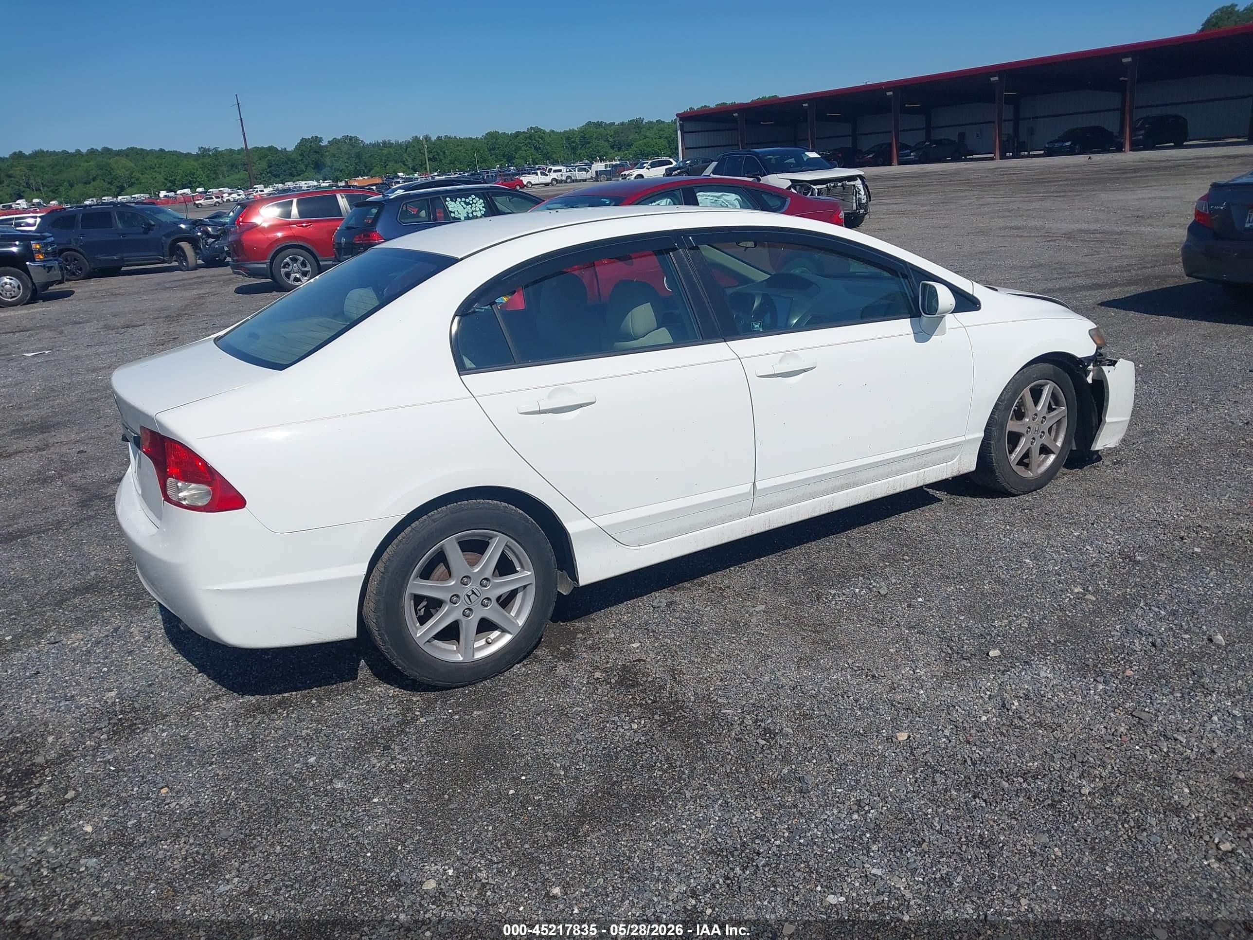 2011 Honda Civic Lx Белый vin: 2HGFA1F58BH308159