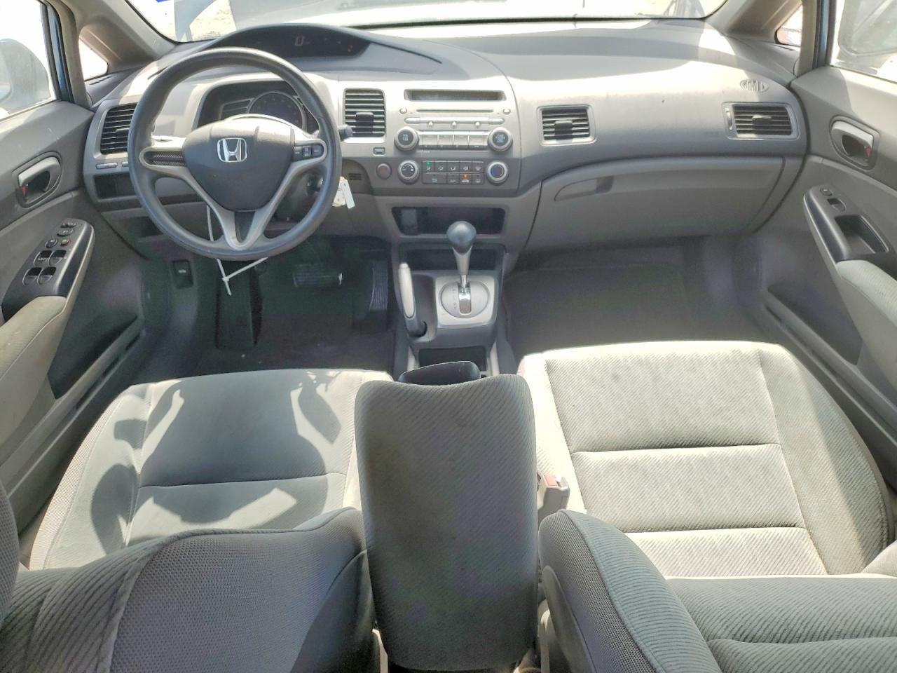 2011 Honda Civic Lx Blue vin: 2HGFA1F58BH506577