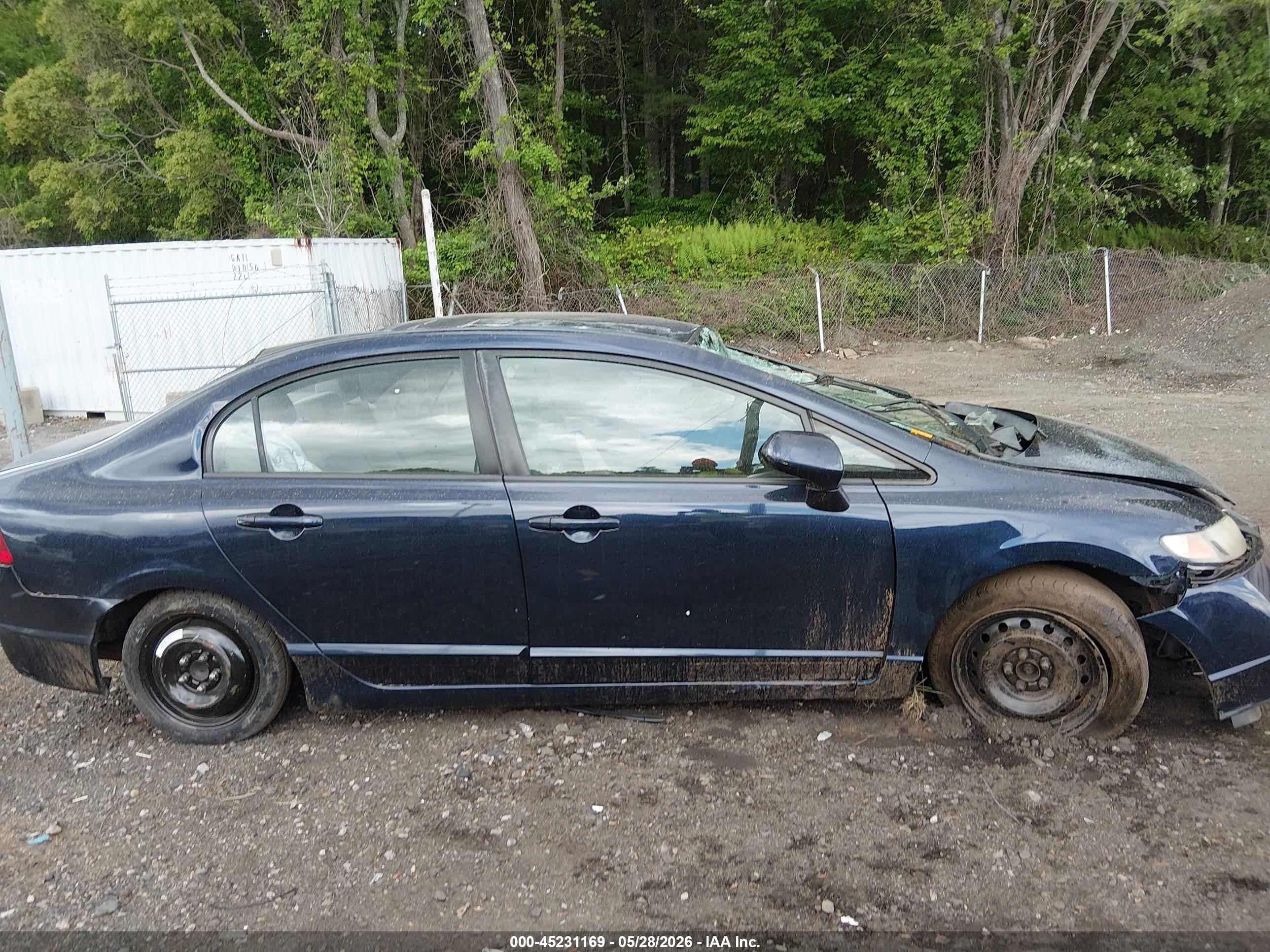 2011 Honda Civic Lx Dark Blue vin: 2HGFA1F58BH510113