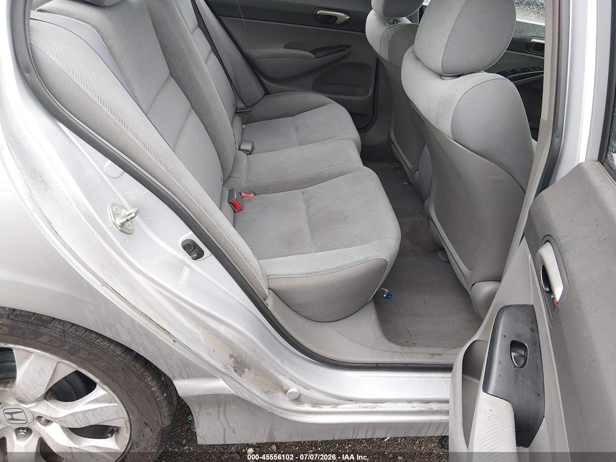 2011 Honda Civic Lx Silver vin: 2HGFA1F58BH514940
