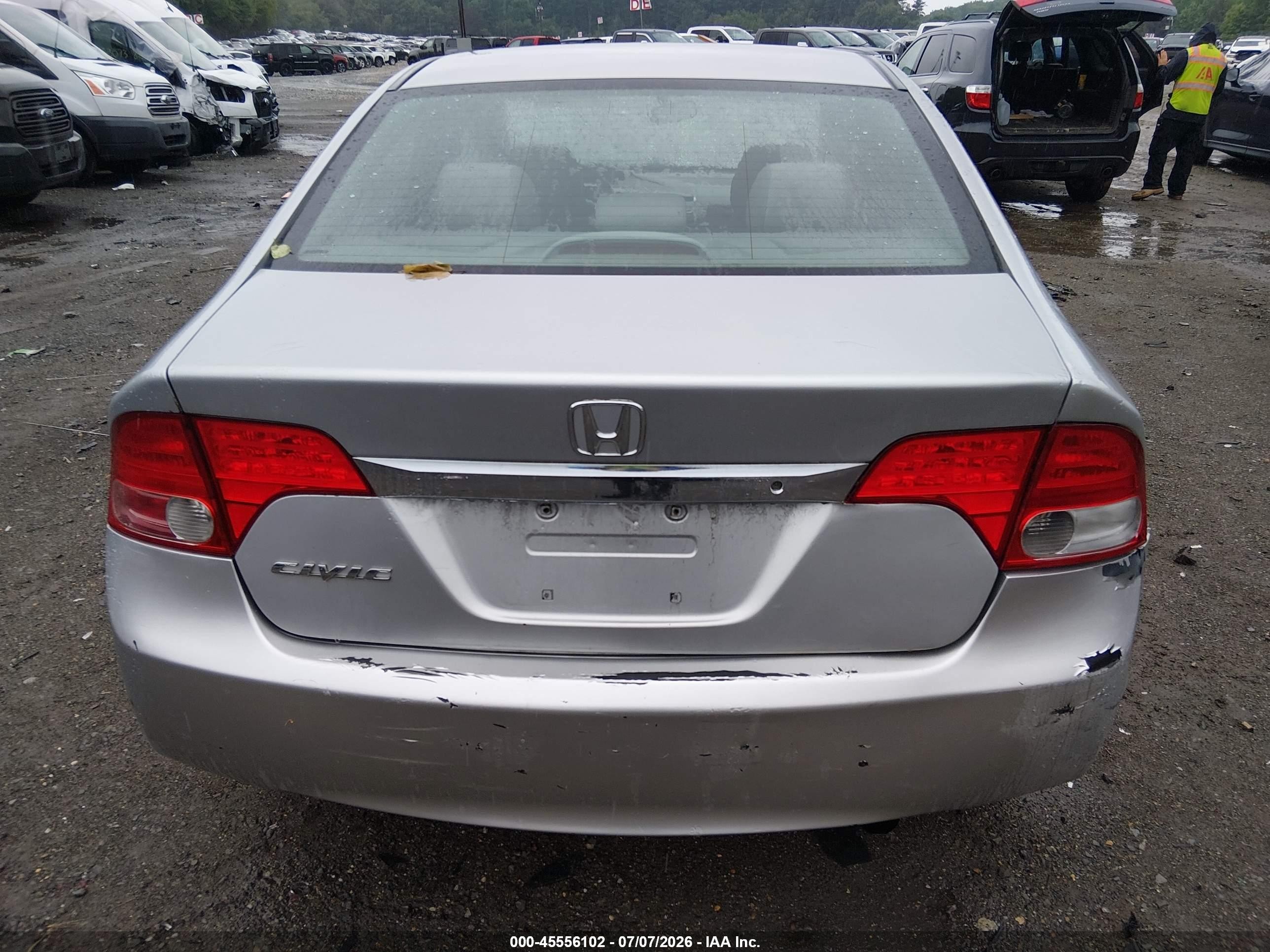 2011 Honda Civic Lx Silver vin: 2HGFA1F58BH514940